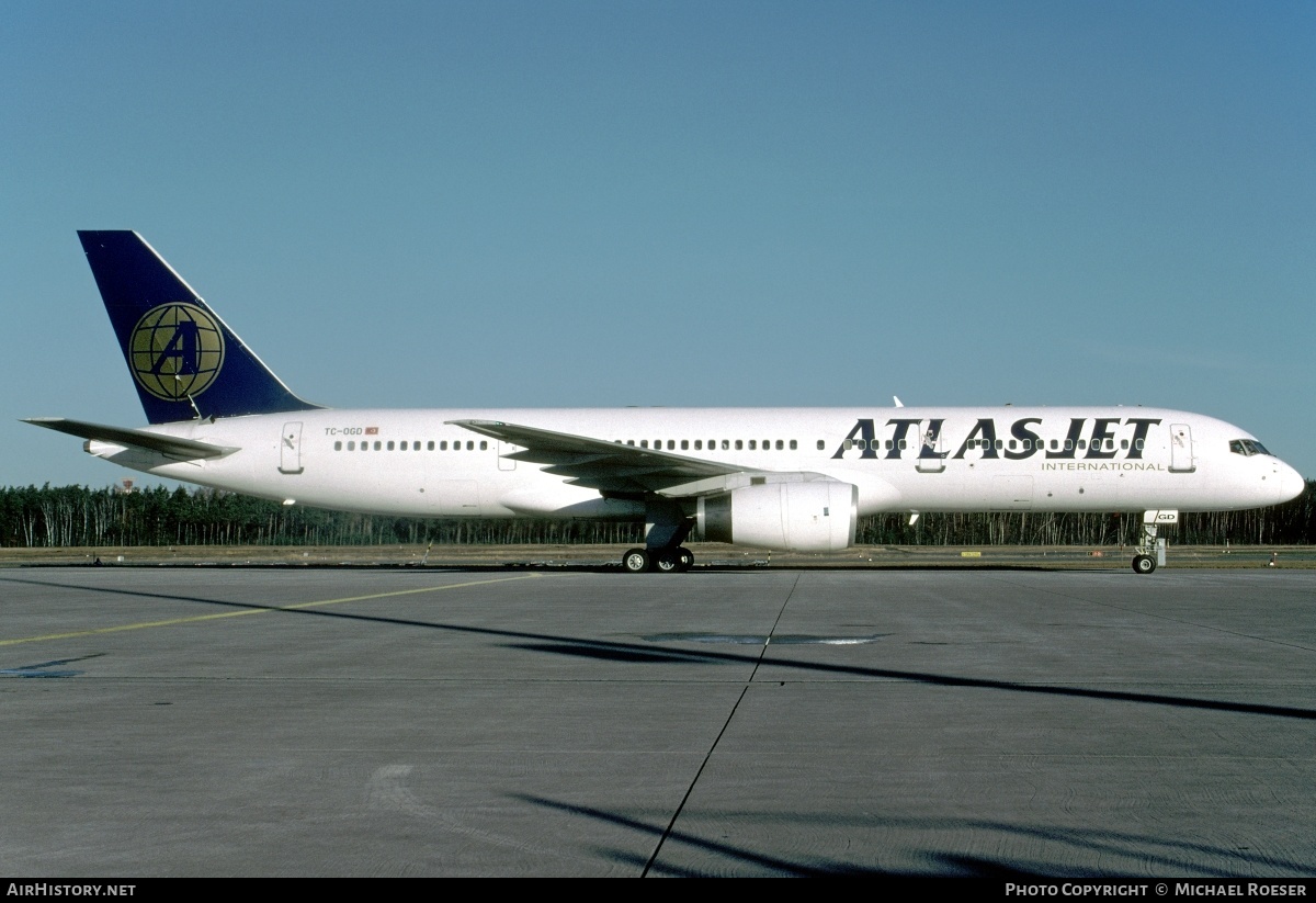 Aircraft Photo of TC-OGD | Boeing 757-2G5 | Atlasjet International Airways | AirHistory.net #347046