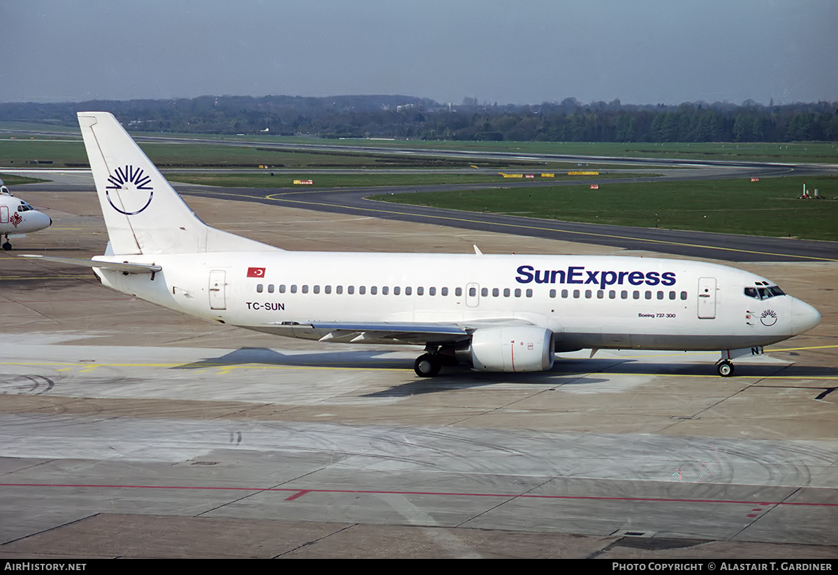 Aircraft Photo of TC-SUN | Boeing 737-3Y0 | SunExpress | AirHistory.net #347165