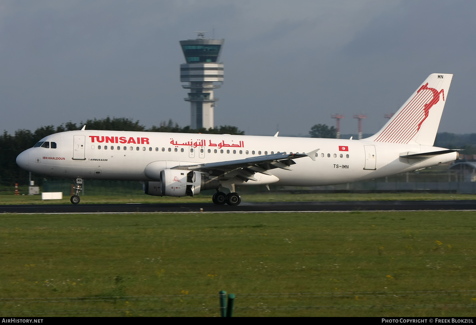 Aircraft Photo of TS-IMN | Airbus A320-211 | Tunisair | AirHistory.net #347314
