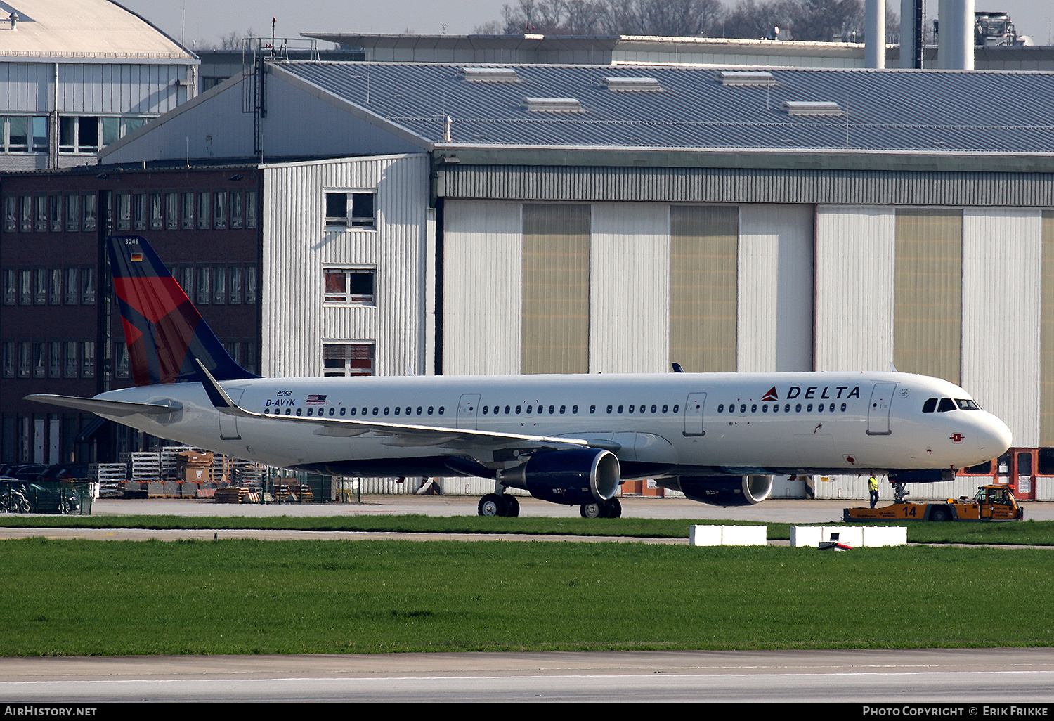 Aircraft Photo of D-AVYK | Airbus A321-211 | Delta Air Lines | AirHistory.net #347366