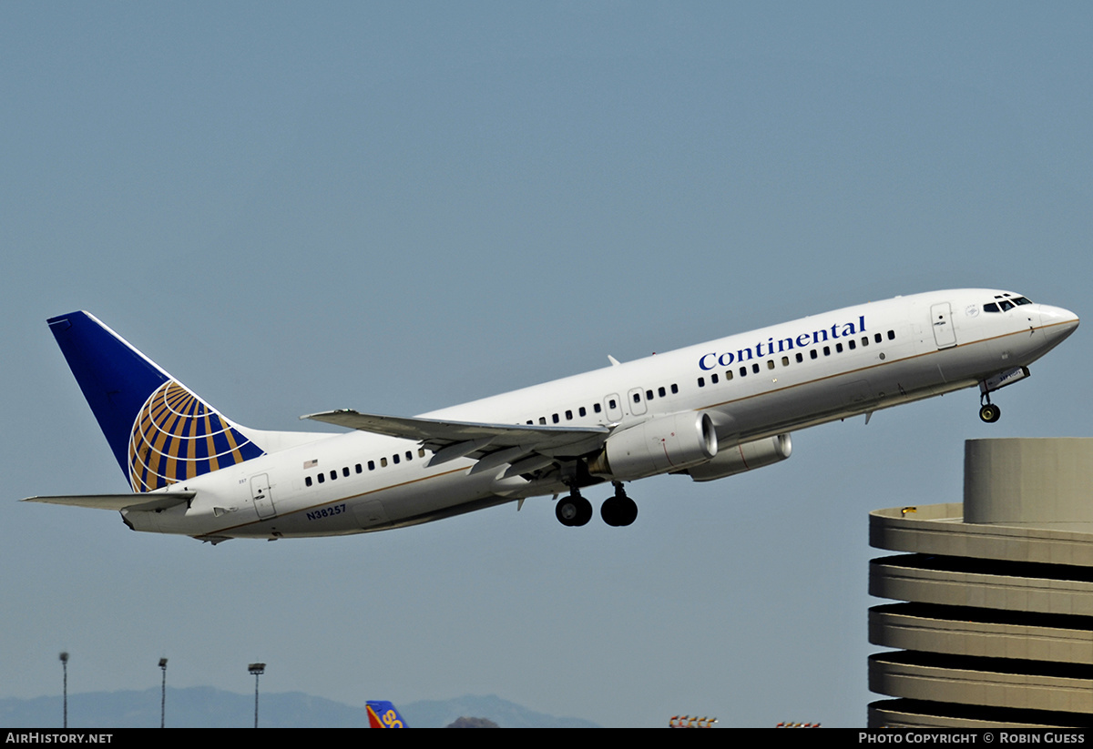 Aircraft Photo of N38257 | Boeing 737-824 | Continental Airlines | AirHistory.net #347395