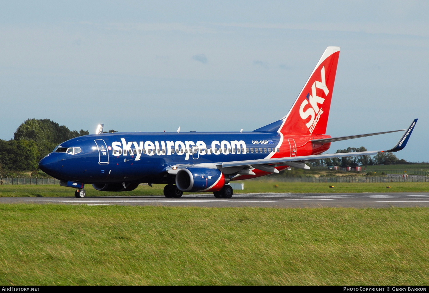 Aircraft Photo of OM-NGP | Boeing 737-7GL | SkyEurope Airlines | AirHistory.net #347487