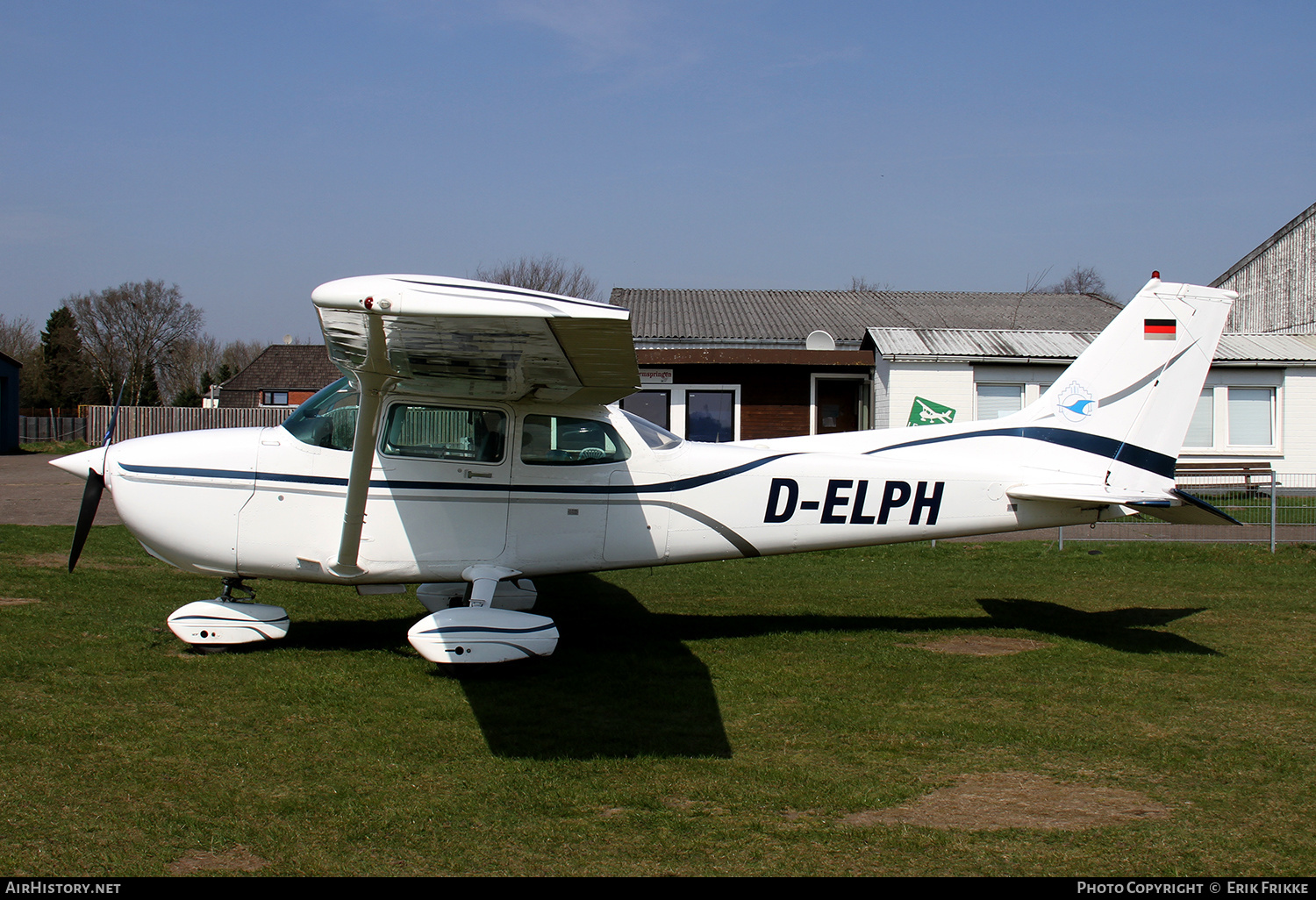 Aircraft Photo of D-ELPH | Cessna 172P Skyhawk | AirHistory.net #347558