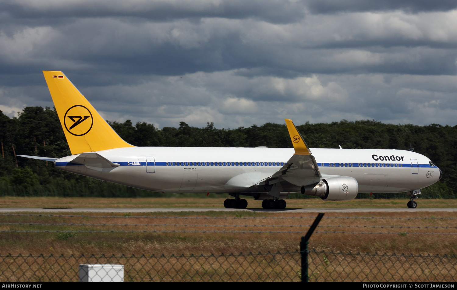 Aircraft Photo of D-ABUM | Boeing 767-31B/ER | Condor Flugdienst | AirHistory.net #347807