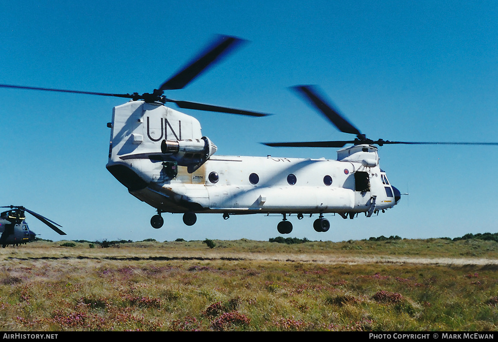 Aircraft Photo of ZD574 | Boeing Chinook HC2 (352) | UK - Air Force | AirHistory.net #347817