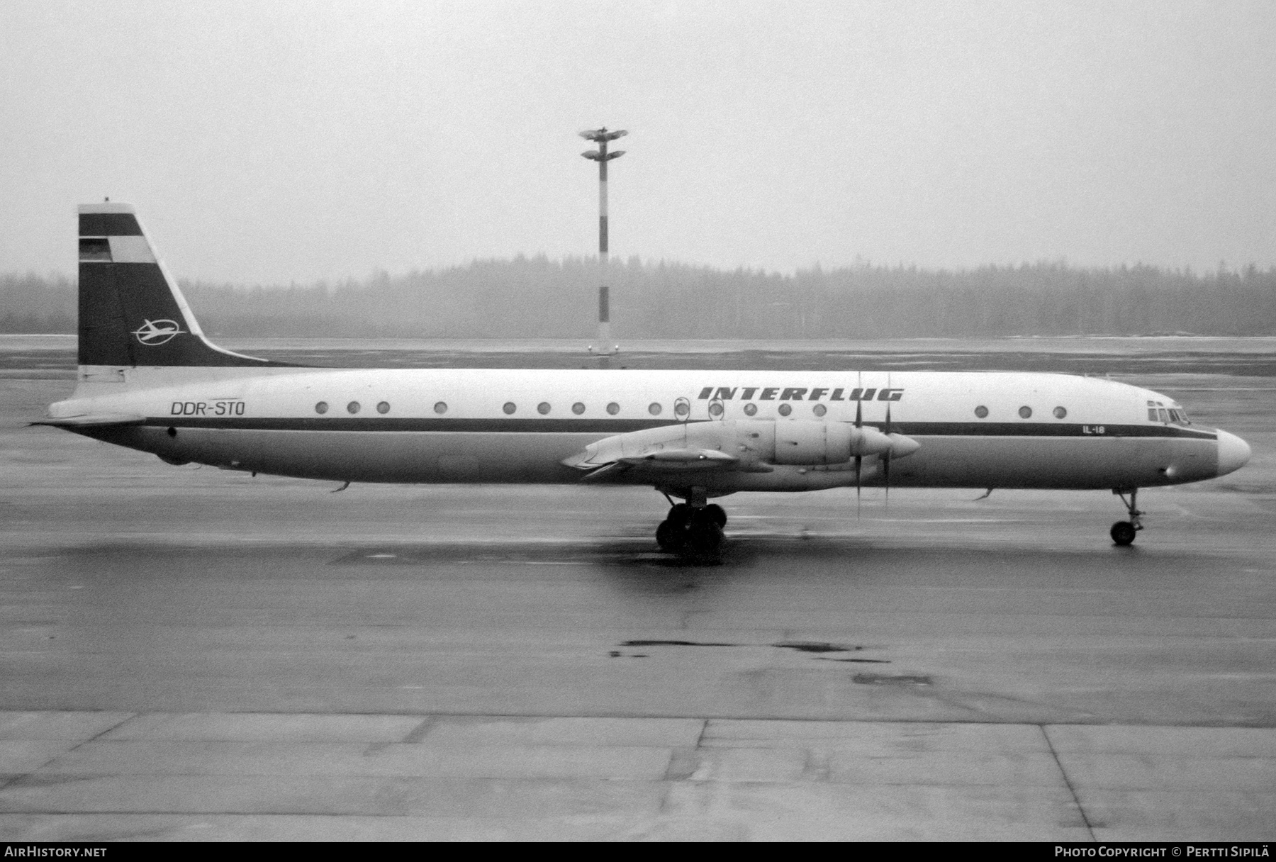 Aircraft Photo of DDR-STO | Ilyushin Il-18D | Interflug | AirHistory.net #347823