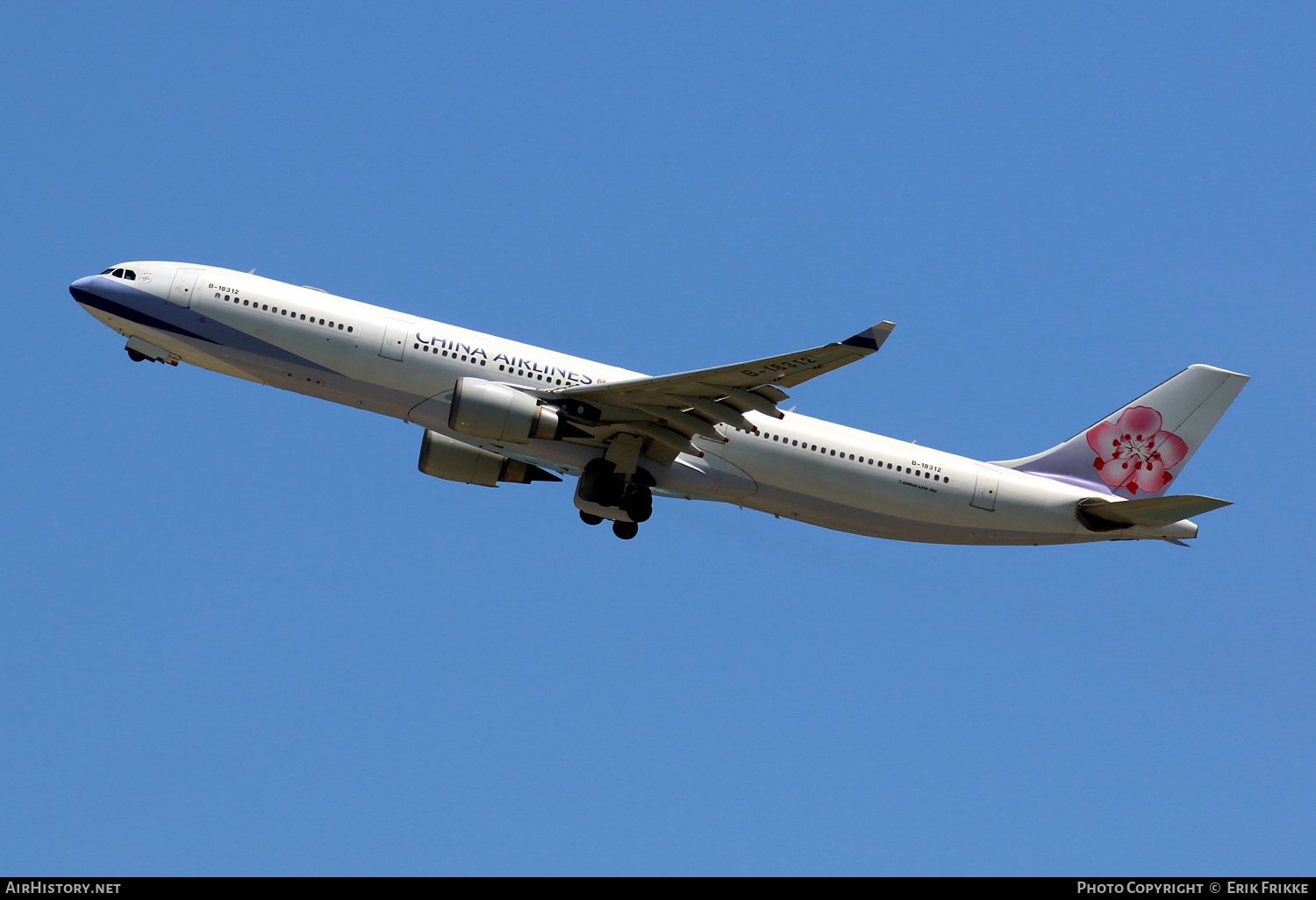 Aircraft Photo of B-18312 | Airbus A330-302 | China Airlines | AirHistory.net #347877