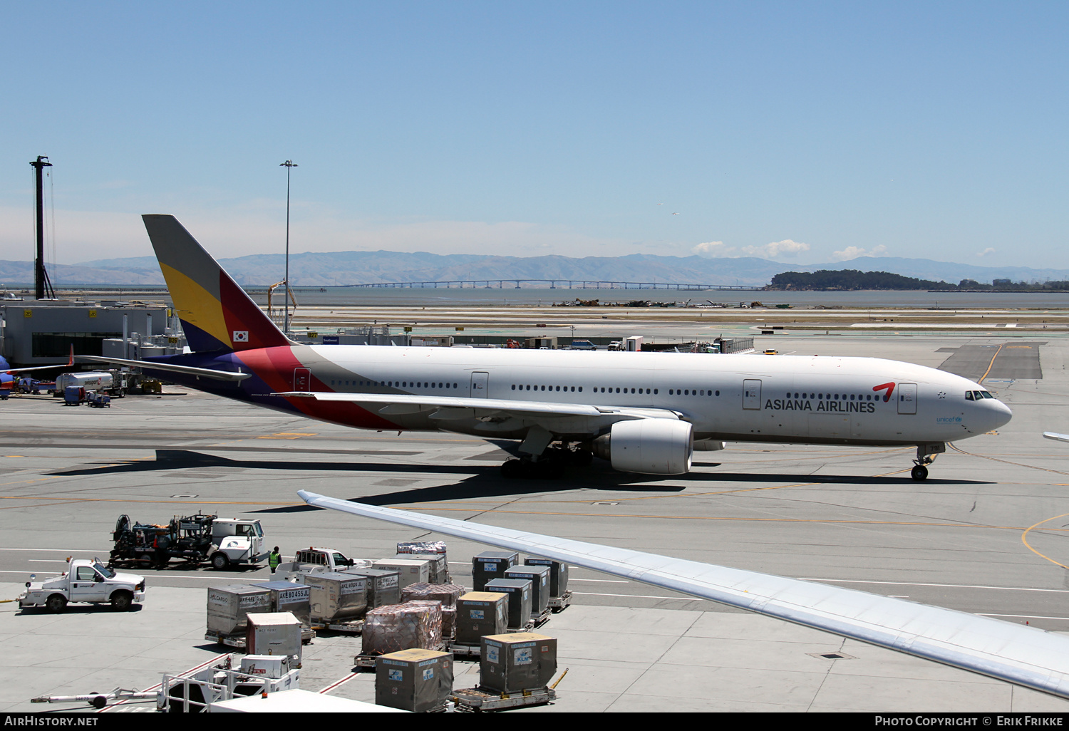Aircraft Photo of HL7791 | Boeing 777-28E/ER | Asiana Airlines | AirHistory.net #347923