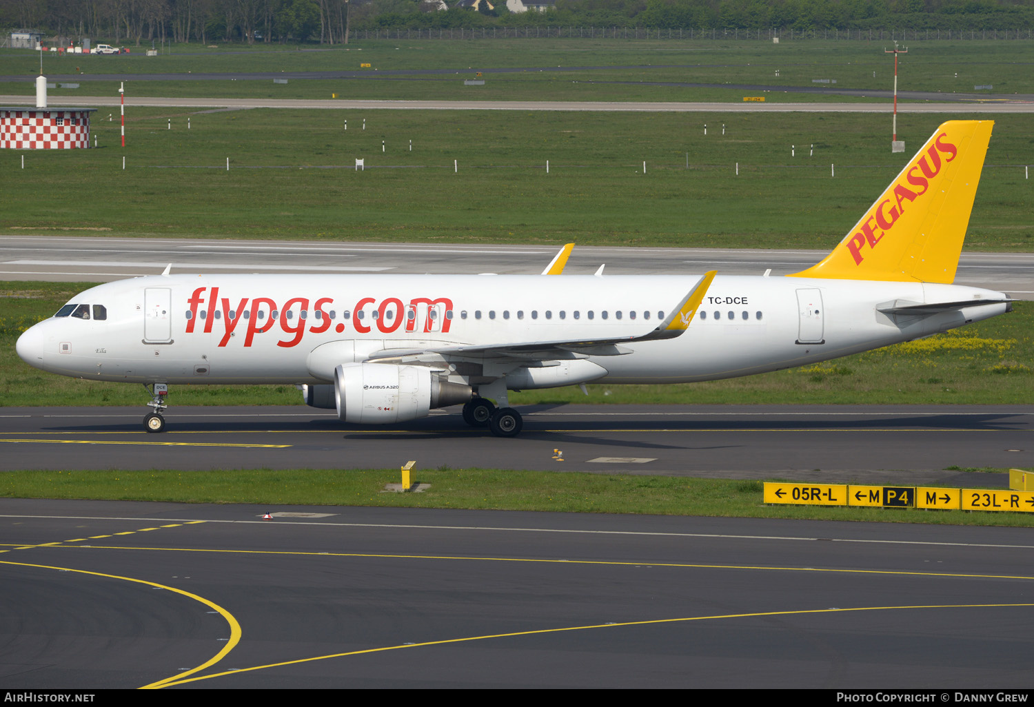 Aircraft Photo of TC-DCE | Airbus A320-214 | Pegasus Airlines | AirHistory.net #347983