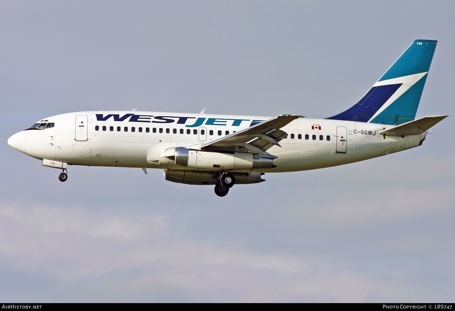 Aircraft Photo of C-GGWJ | Boeing 737-284/Adv | WestJet | AirHistory.net #348125