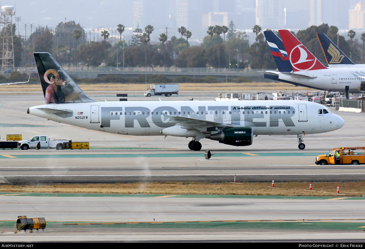 Aircraft Photo of N202FR | Airbus A320-214 | Frontier Airlines | AirHistory.net #348135