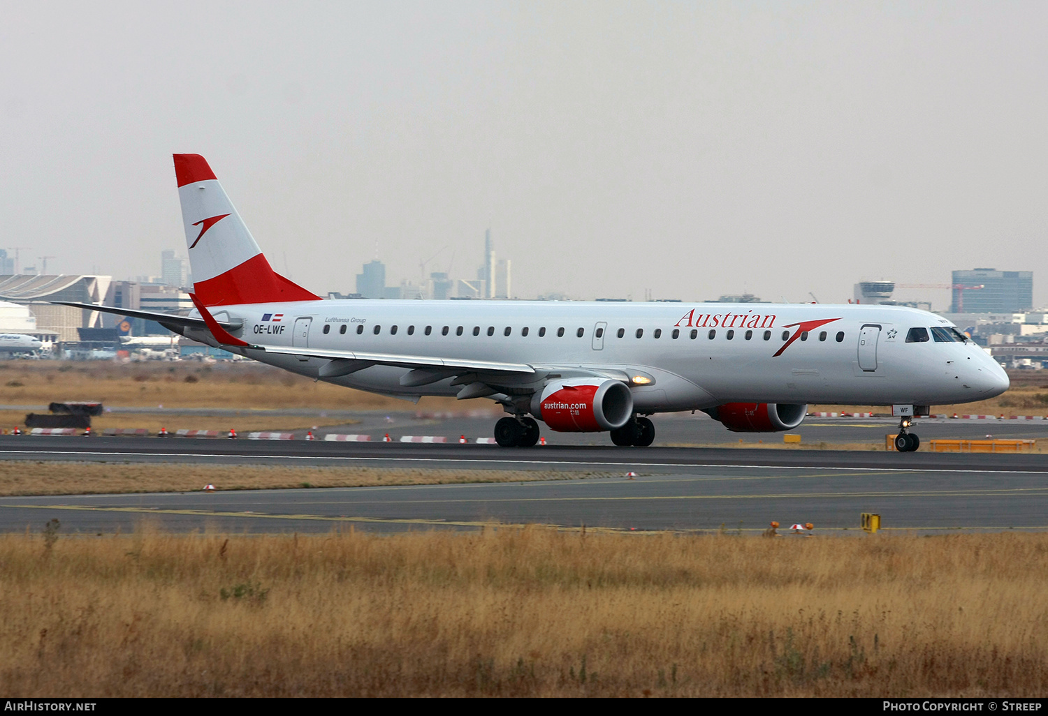 Aircraft Photo of OE-LWF | Embraer 195LR (ERJ-190-200LR) | Austrian Airlines | AirHistory.net #348162