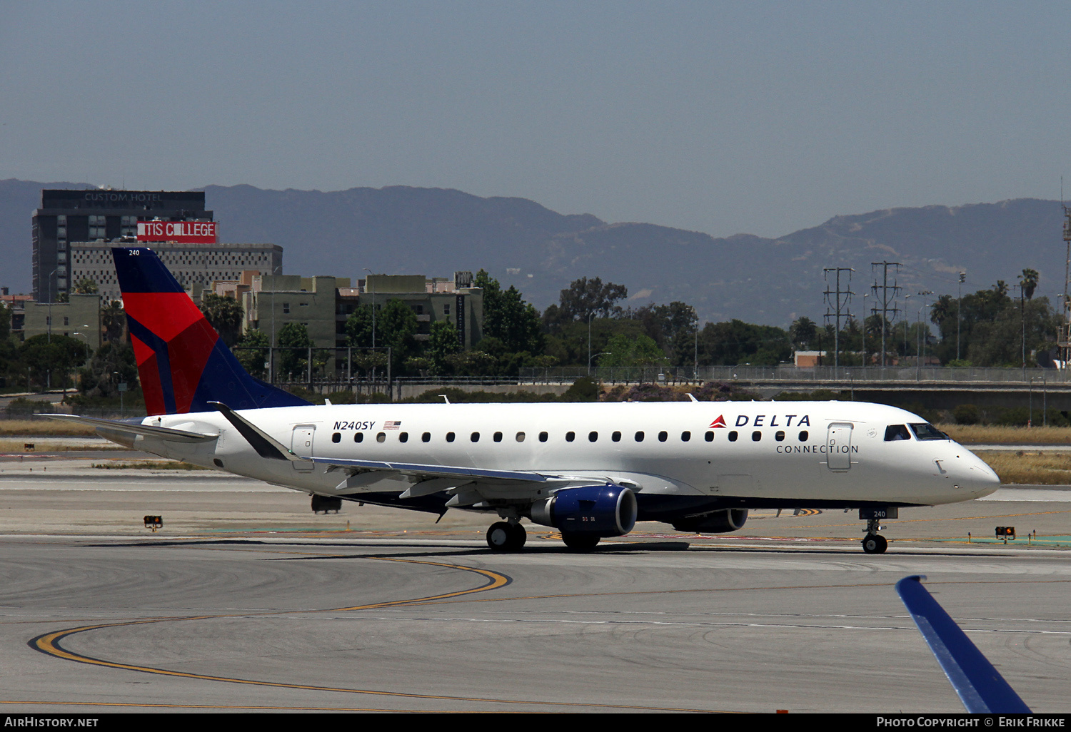 Aircraft Photo of N240SY | Embraer 175LR (ERJ-170-200LR) | Delta Connection | AirHistory.net #348166