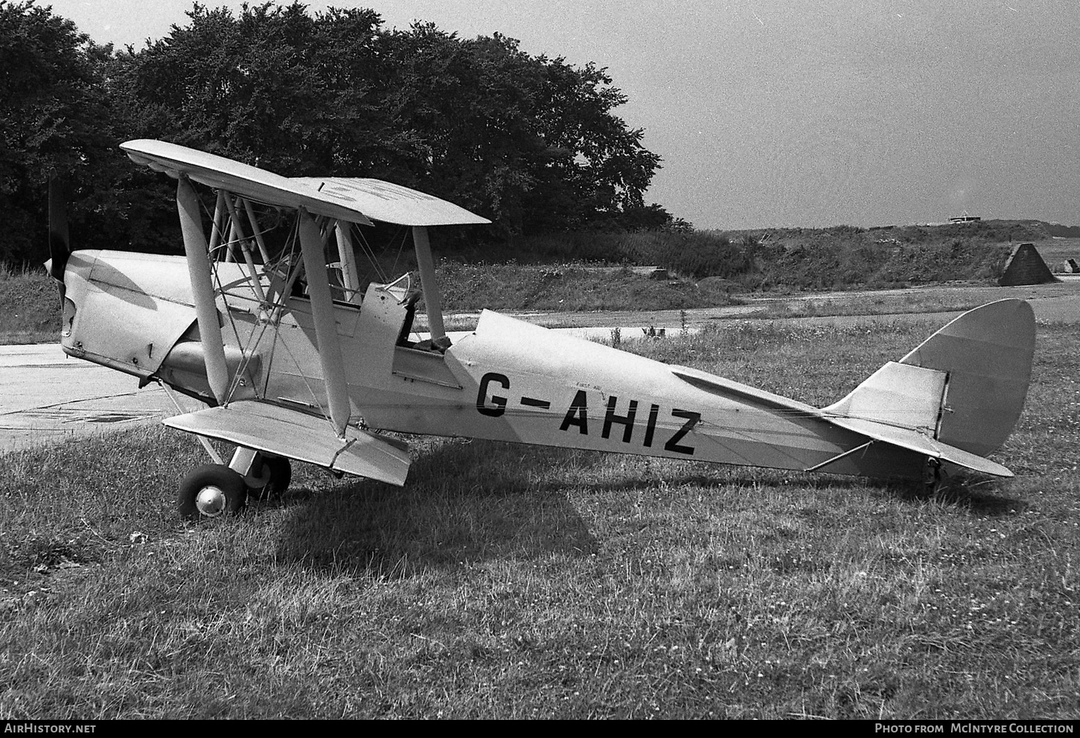 Aircraft Photo of G-AHIZ | De Havilland D.H. 82A Tiger Moth II | AirHistory.net #348265