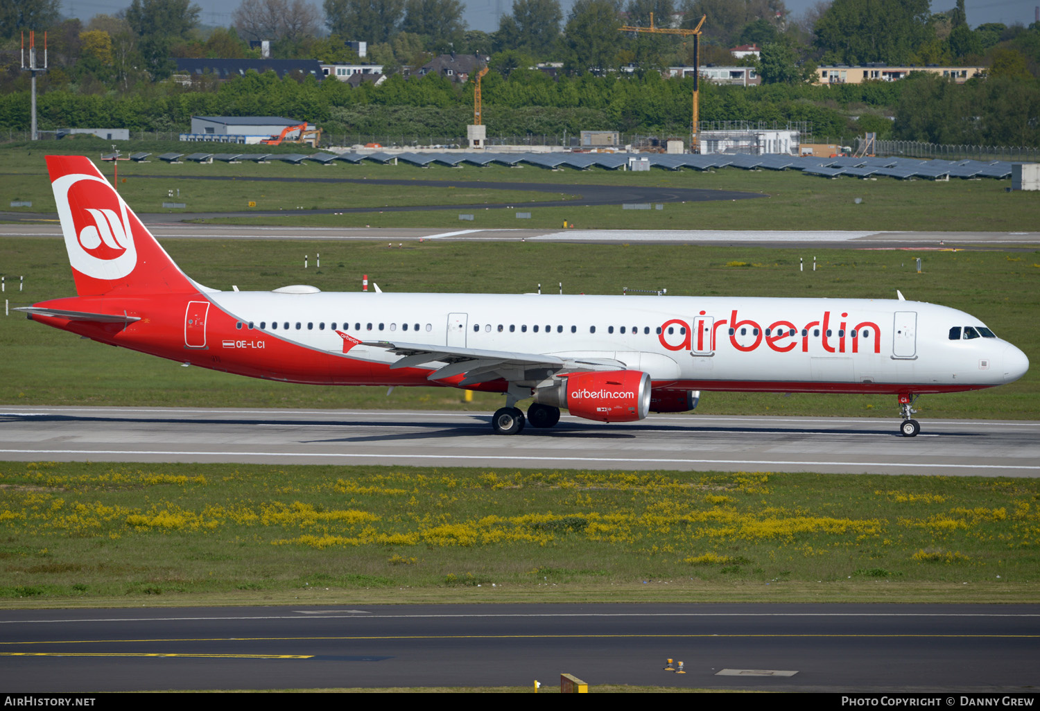 Aircraft Photo of OE-LCI | Airbus A321-211 | Air Berlin | AirHistory.net #348273
