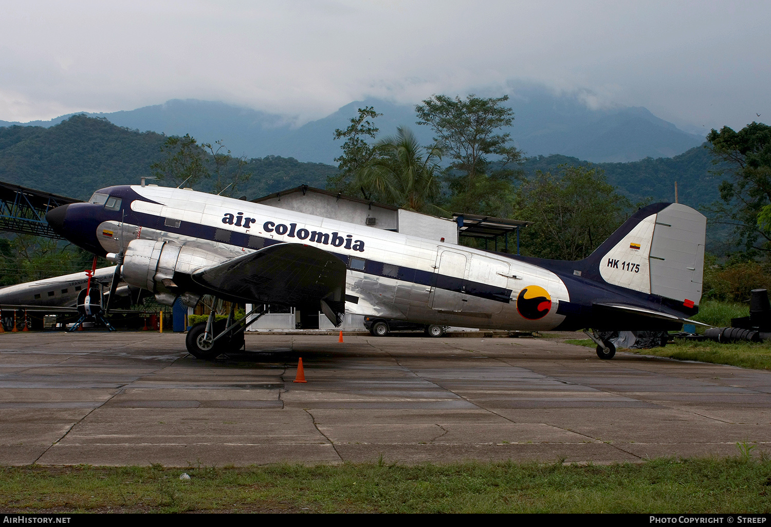 Aircraft Photo of HK-1175 | Douglas C-47A Skytrain | Air Colombia | AirHistory.net #348389