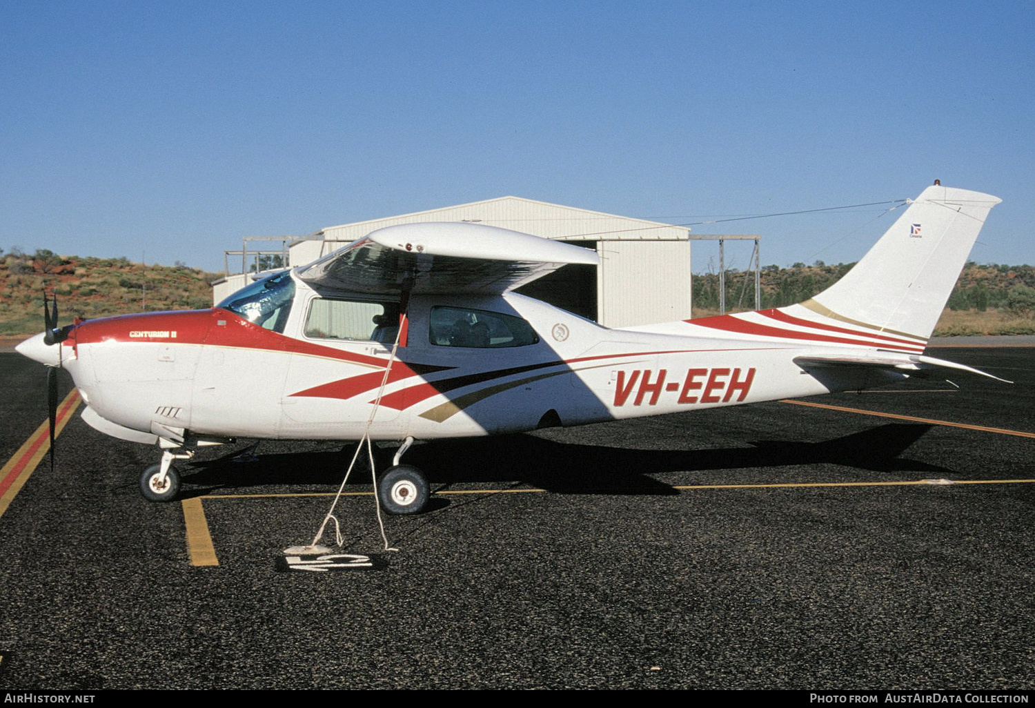 Aircraft Photo of VH-EEH | Cessna 210N Centurion | AirHistory.net #348399