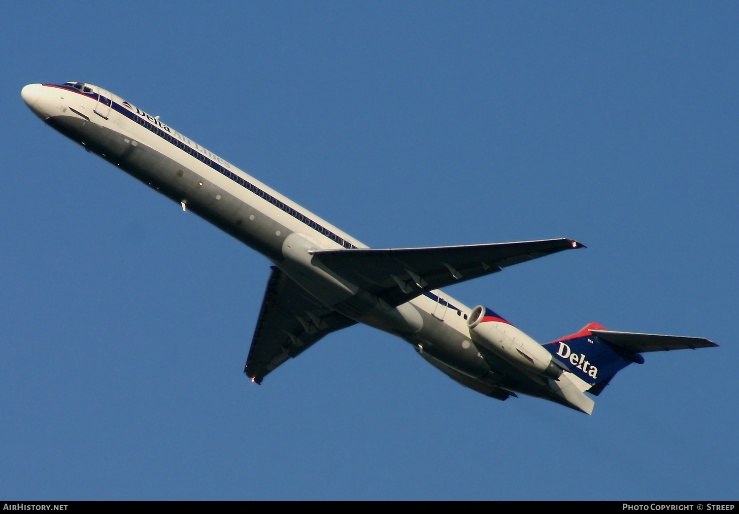 Aircraft Photo of N954DL | McDonnell Douglas MD-88 | Delta Air Lines | AirHistory.net #348422