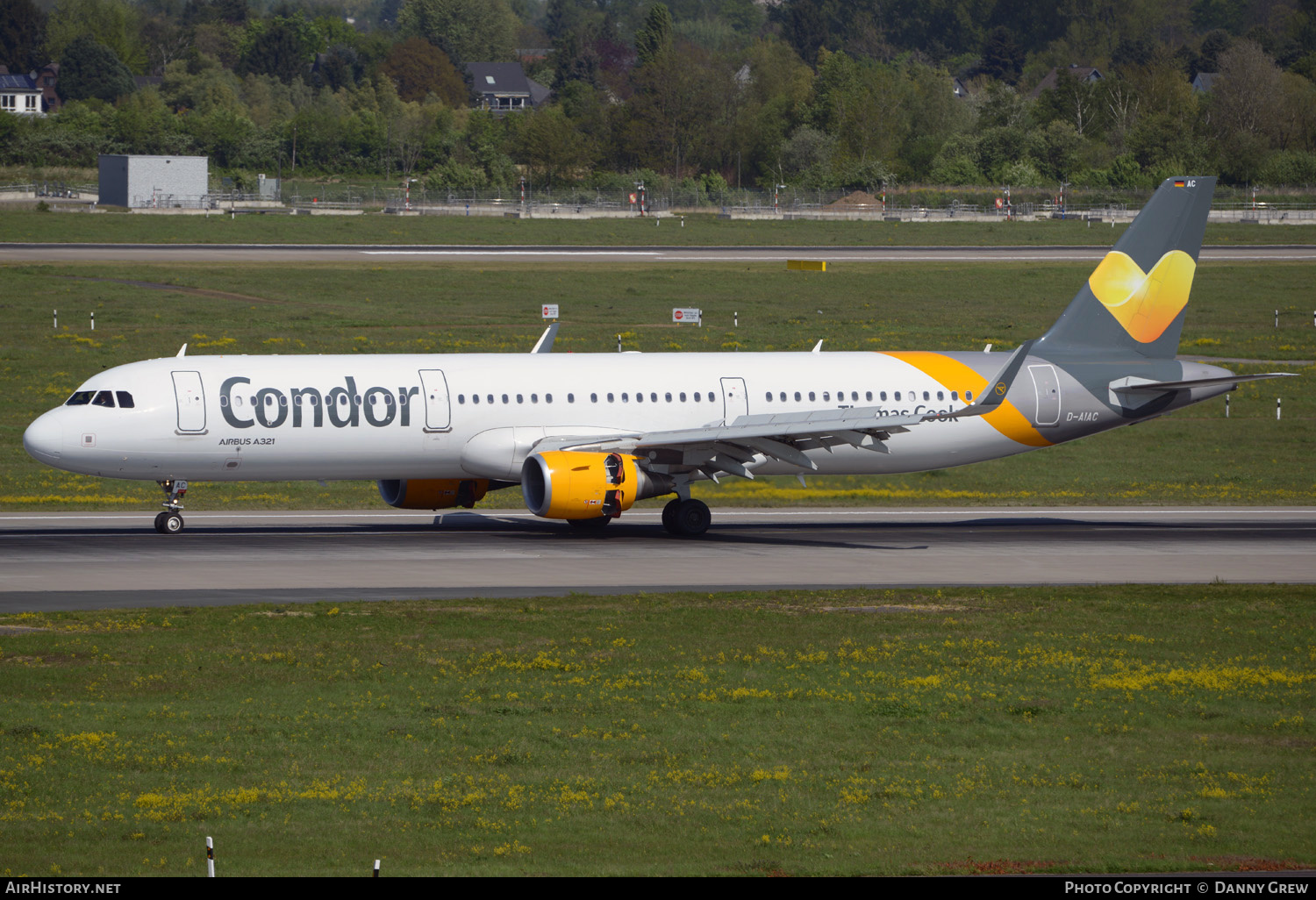 Aircraft Photo of D-AIAC | Airbus A321-211 | Condor Flugdienst | AirHistory.net #348513