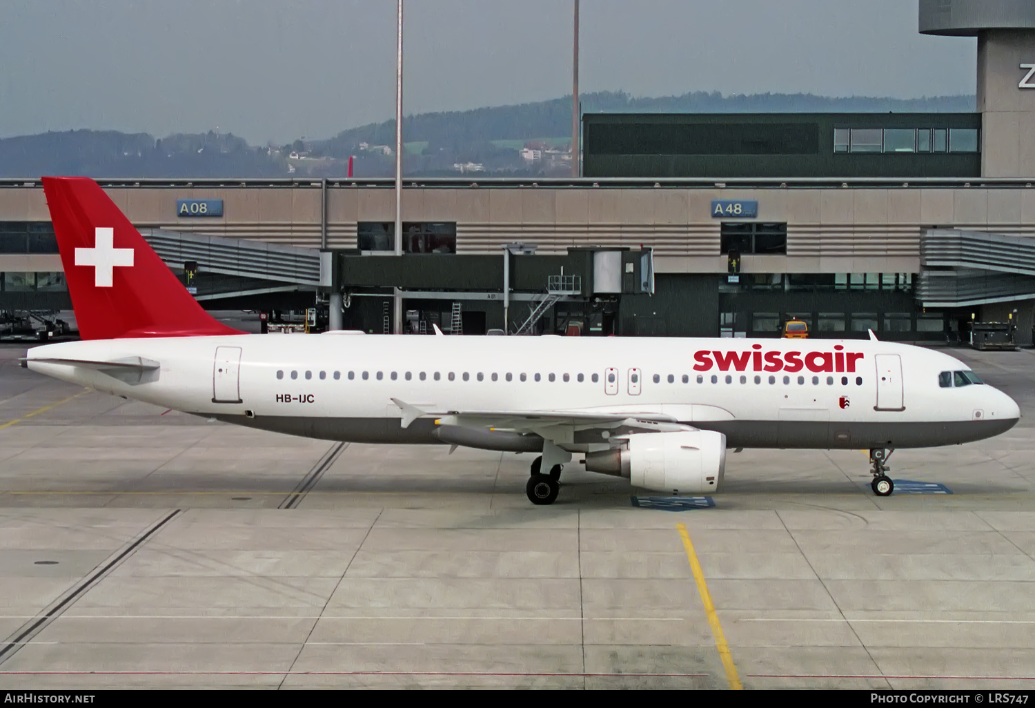 Aircraft Photo of HB-IJC | Airbus A320-214 | Swissair | AirHistory.net #348515