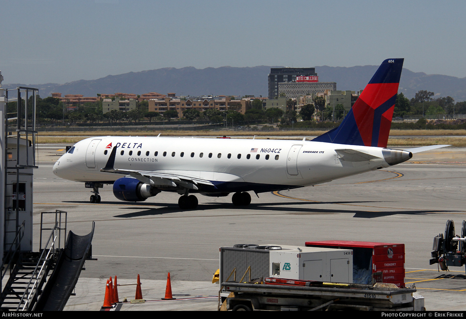 Aircraft Photo of N604CZ | Embraer 175LR (ERJ-170-200LR) | Delta Connection | AirHistory.net #348528