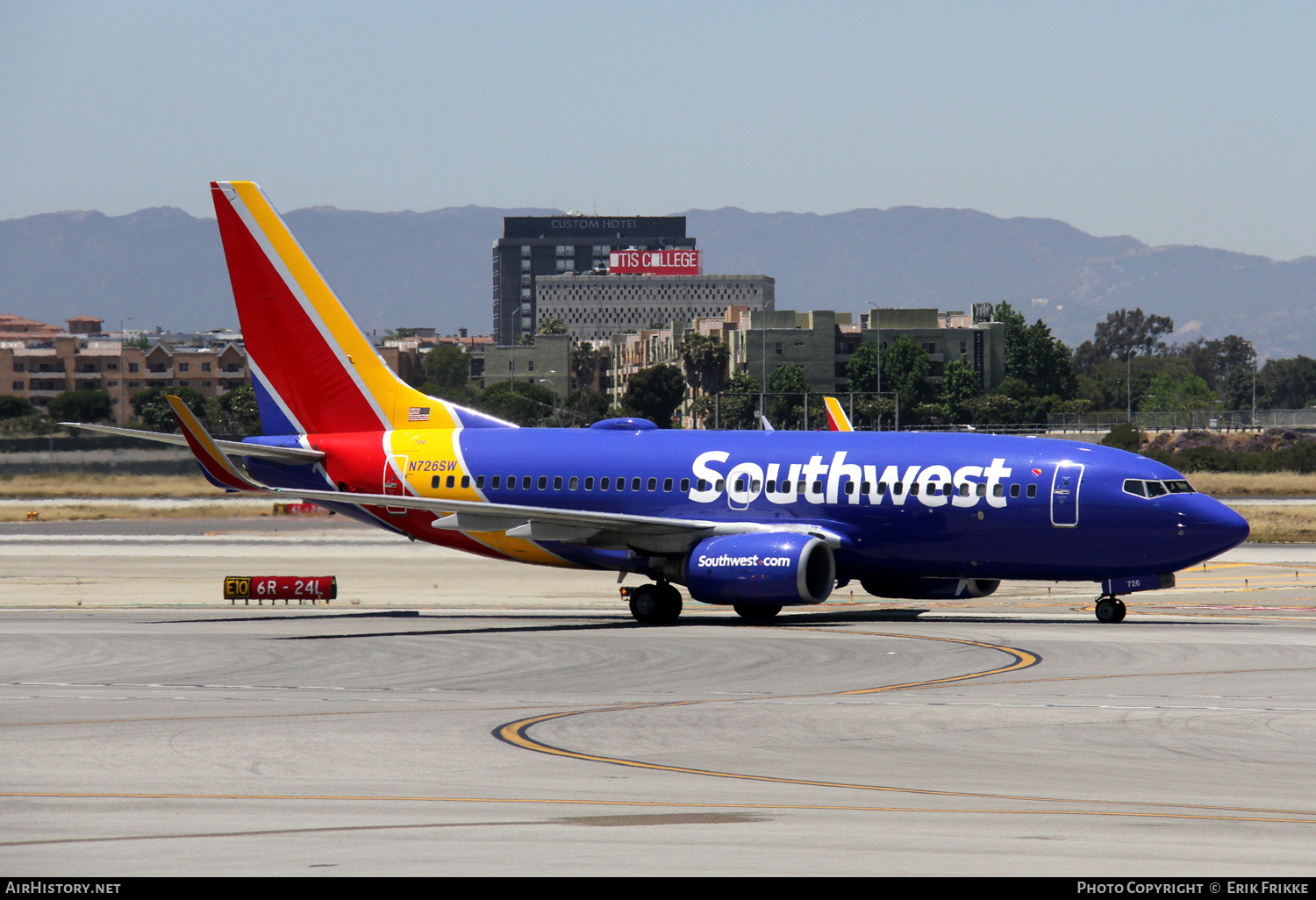 Aircraft Photo of N726SW | Boeing 737-7H4 | Southwest Airlines | AirHistory.net #348540