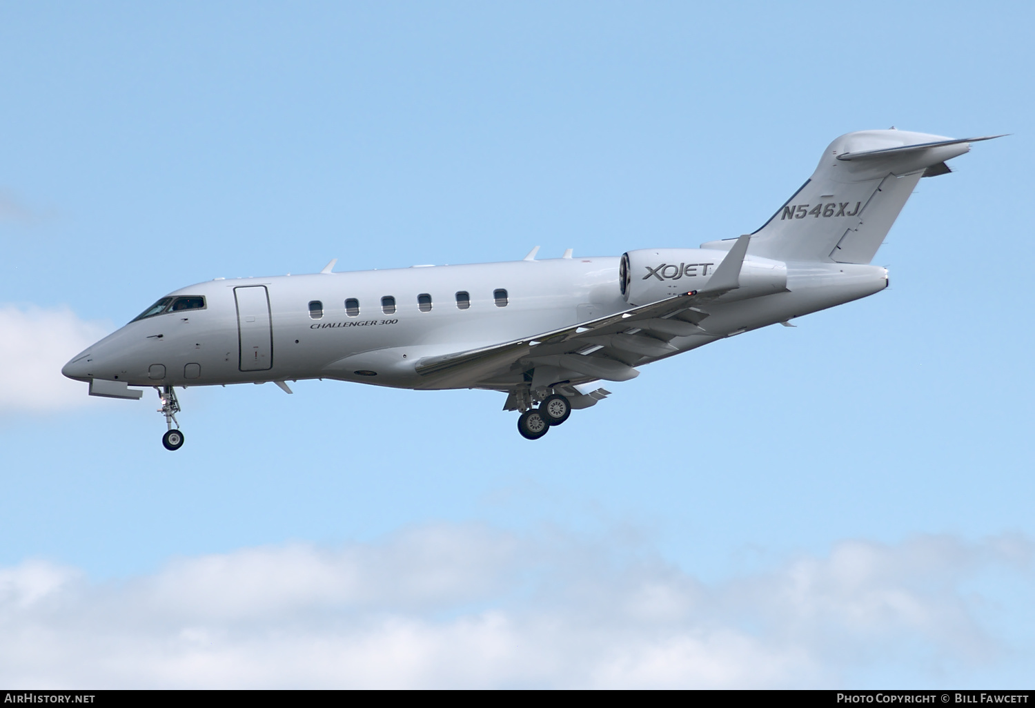 Aircraft Photo of N546XJ | Bombardier Challenger 300 (BD-100-1A10) | XOJet | AirHistory.net #348598