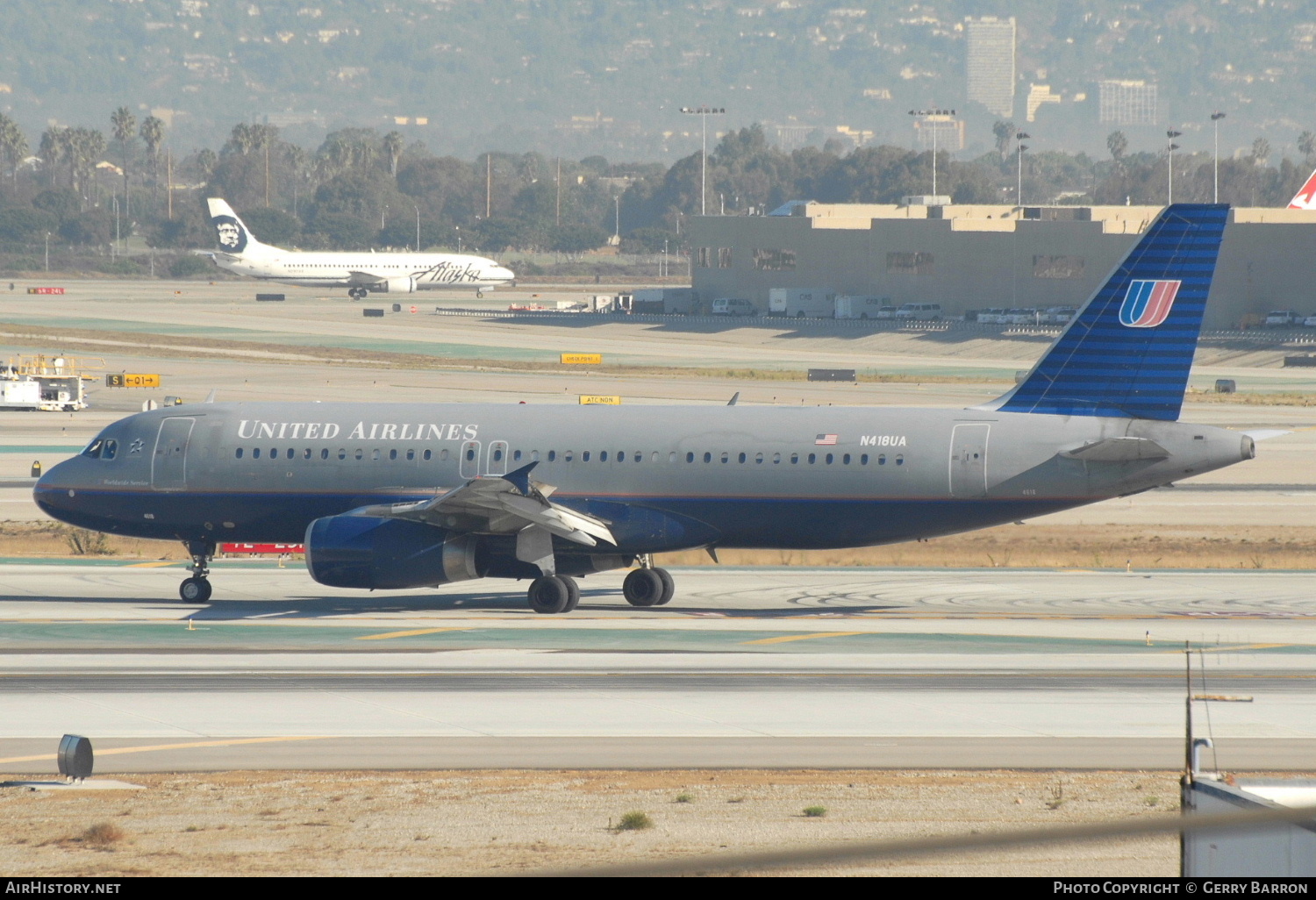 Aircraft Photo of N418UA | Airbus A320-232 | United Airlines | AirHistory.net #348618