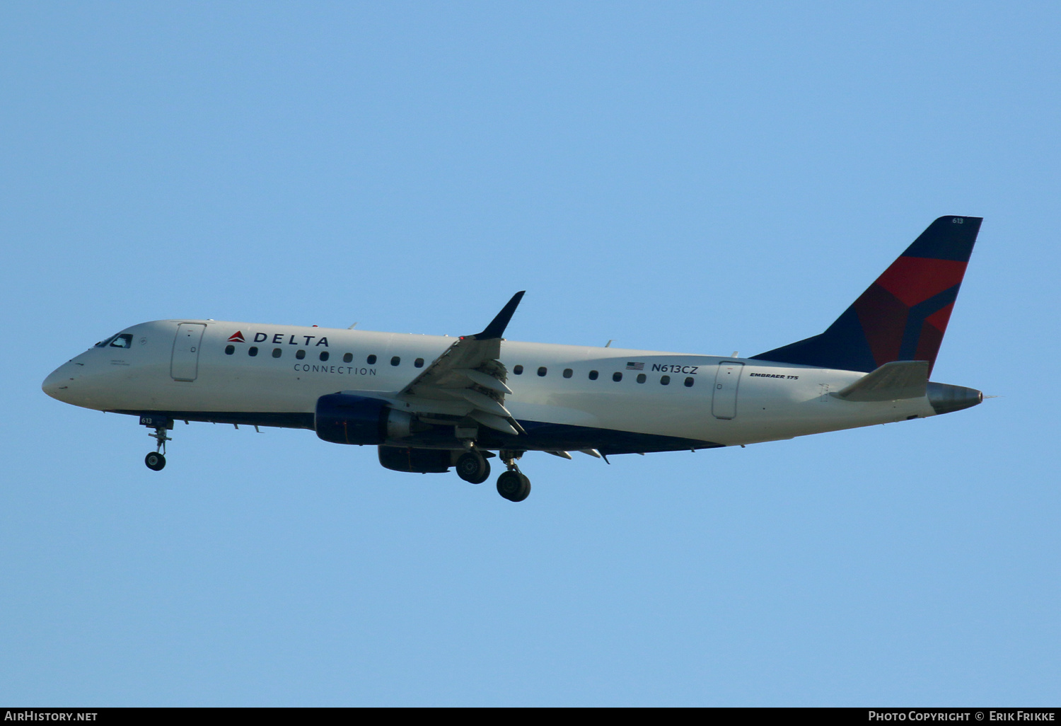 Aircraft Photo of N613CZ | Embraer 175LR (ERJ-170-200LR) | Delta Connection | AirHistory.net #348625