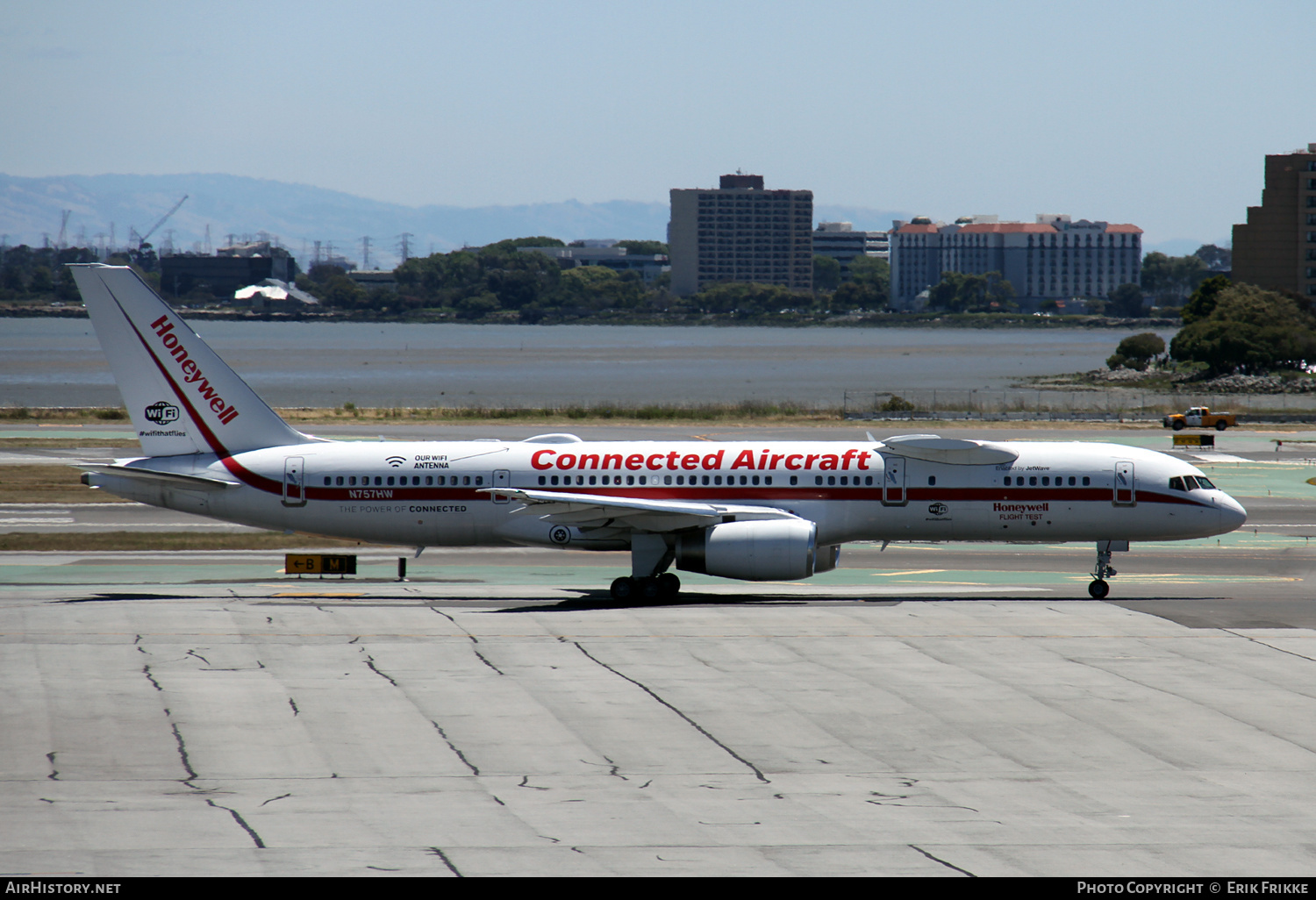 Aircraft Photo of N757HW | Boeing 757-225 | Honeywell Flight Test | AirHistory.net #348664