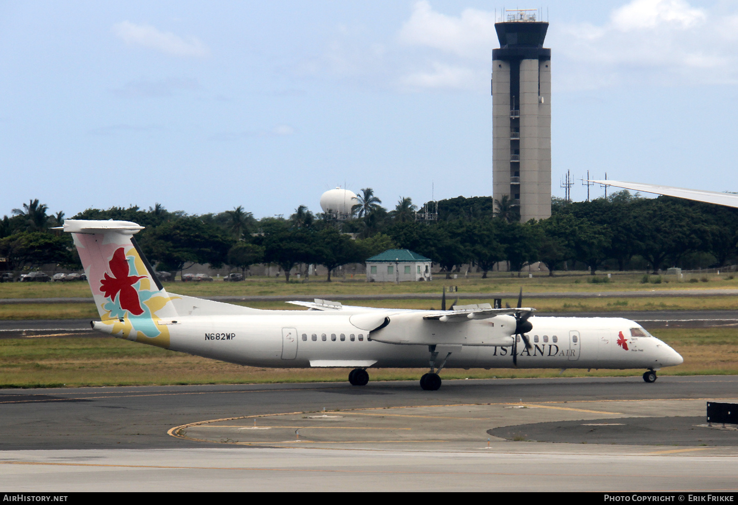 Aircraft Photo of N682WP | Bombardier DHC-8-402 Dash 8 | Island Air | AirHistory.net #348682
