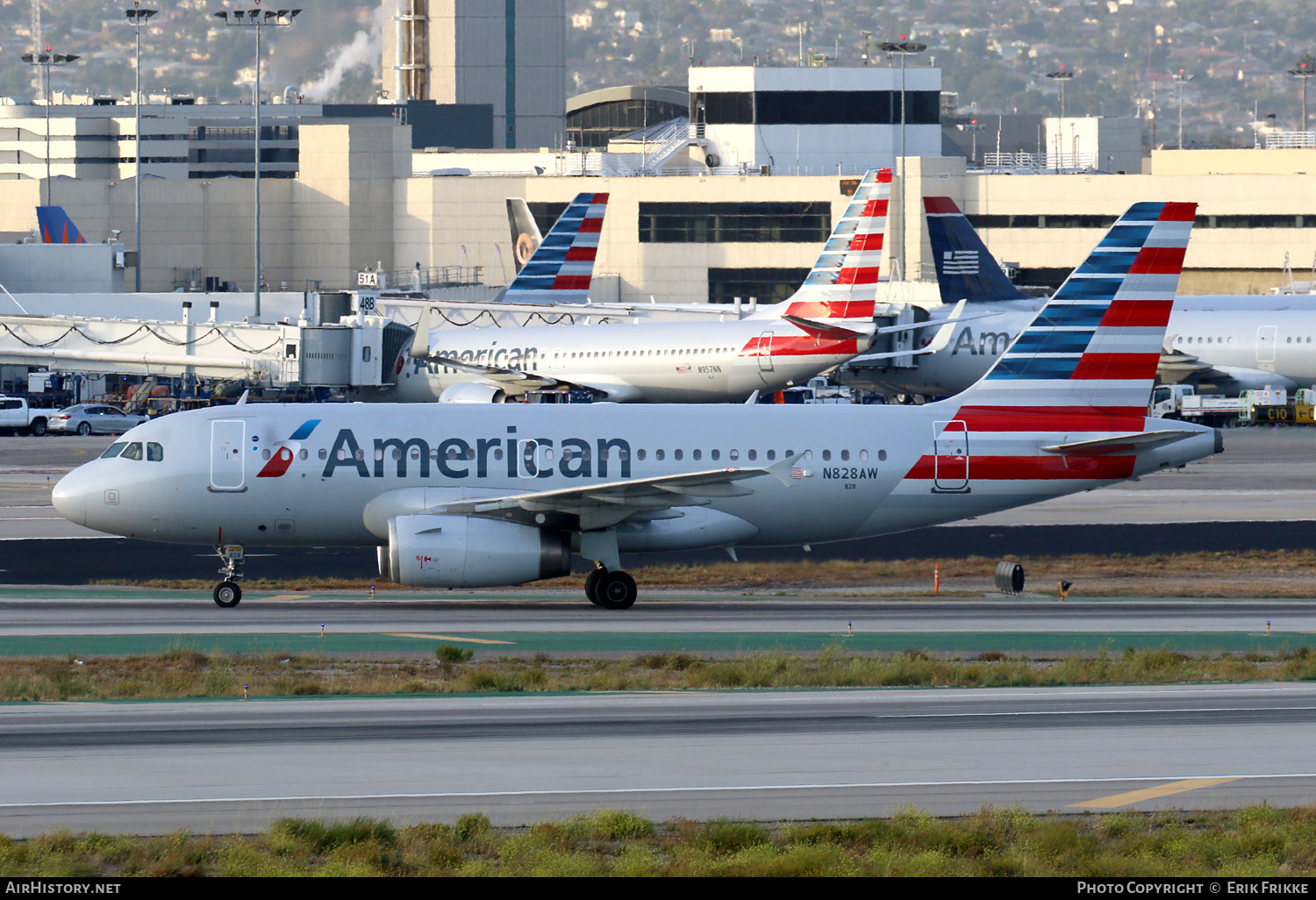 Aircraft Photo of N828AW | Airbus A319-132 | American Airlines | AirHistory.net #348825