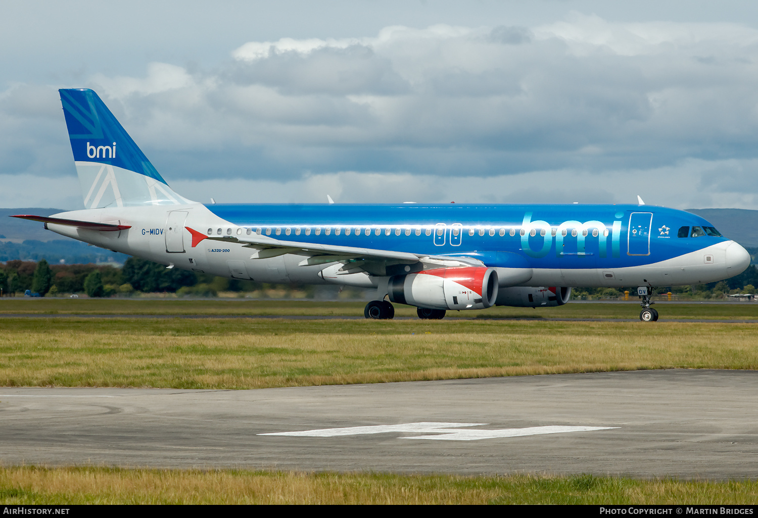 Aircraft Photo of G-MIDV | Airbus A320-232 | BMI - British Midland International | AirHistory.net #349033