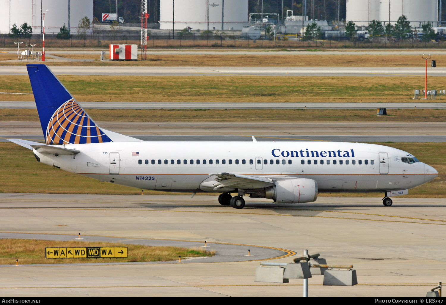 Aircraft Photo of N14325 | Boeing 737-3T0 | Continental Airlines | AirHistory.net #349072