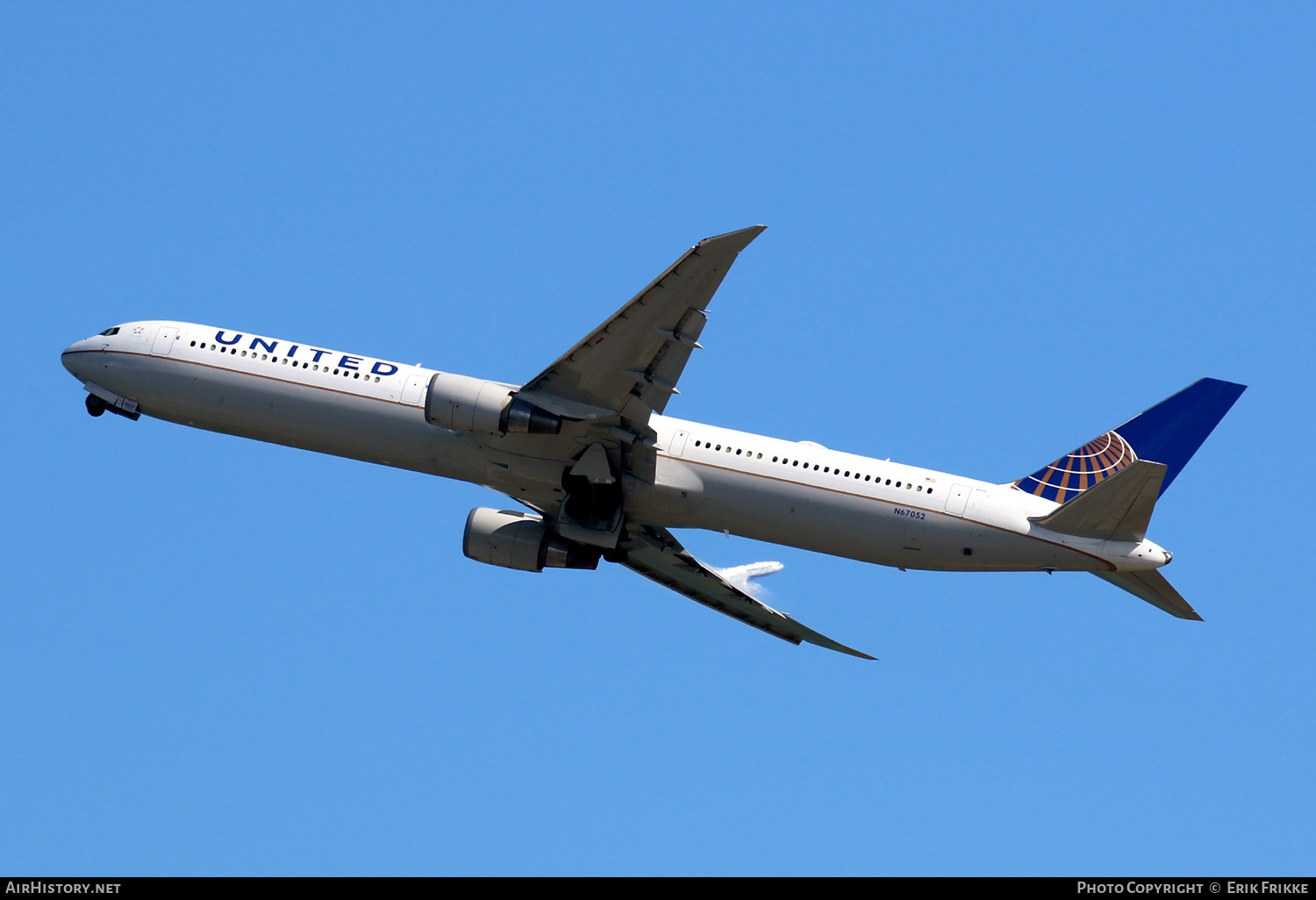 Aircraft Photo of N67052 | Boeing 767-424/ER | United Airlines | AirHistory.net #349161