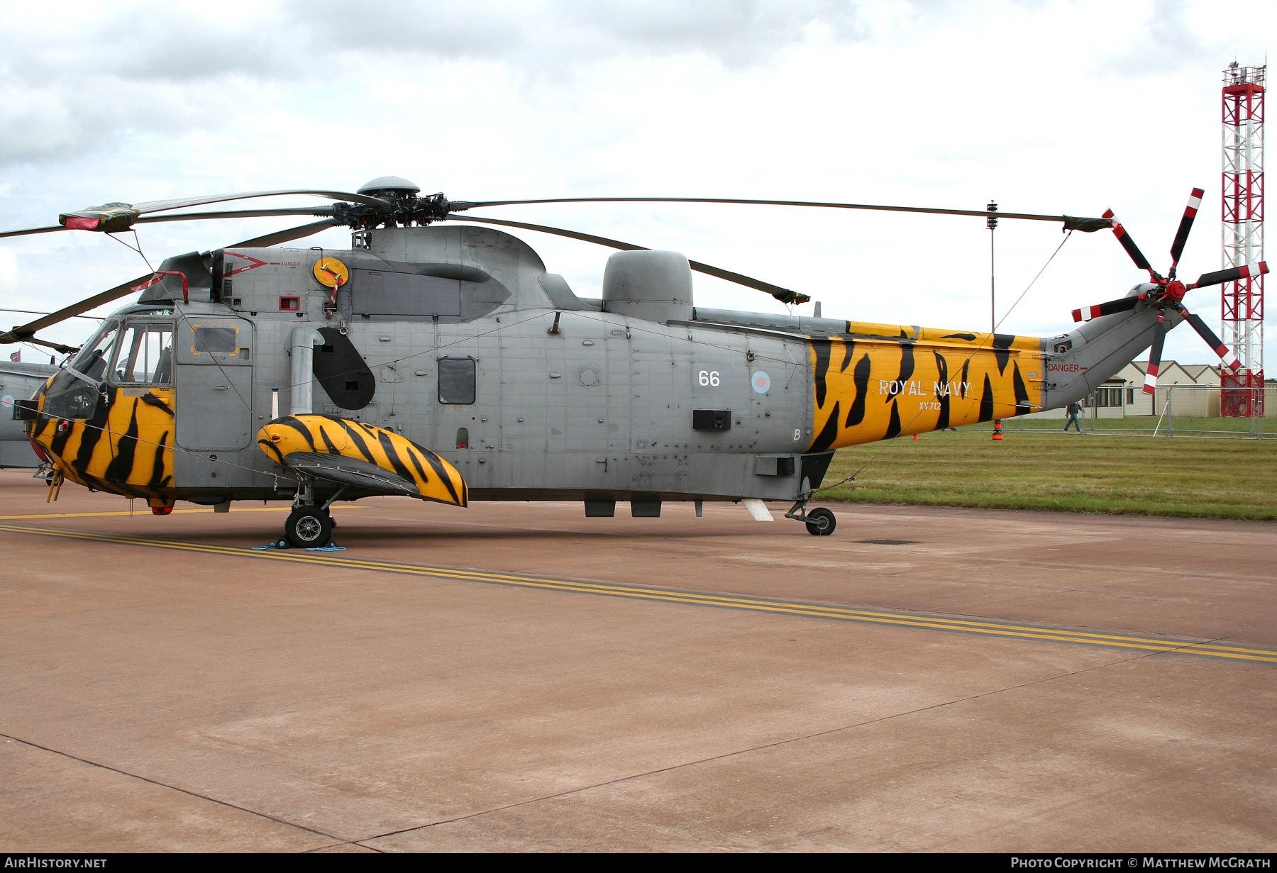 Aircraft Photo of XV712 | Westland WS-61 Sea King HAS6 | UK - Navy | AirHistory.net #349167