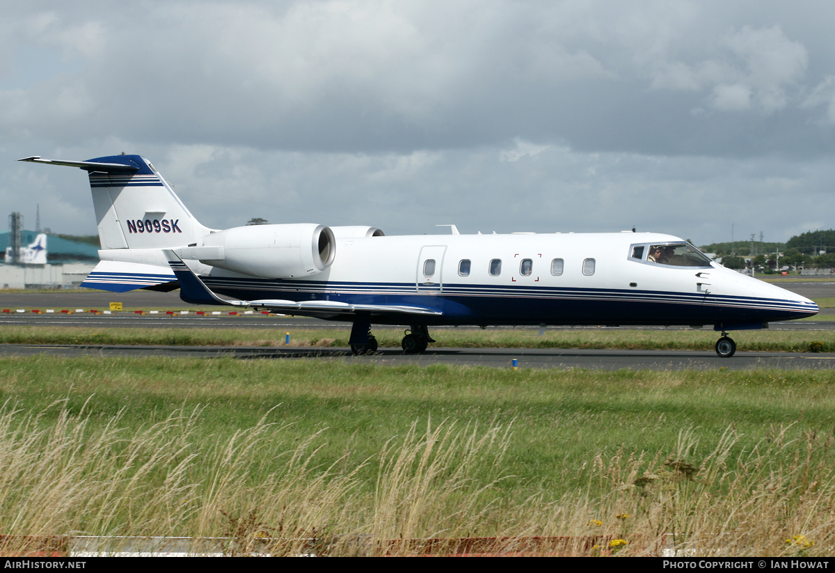 Aircraft Photo of N909SK | Learjet 60 | AirHistory.net #349314