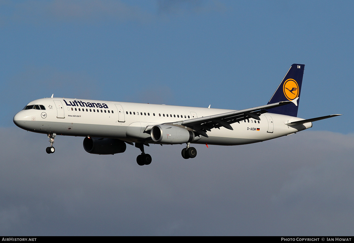 Aircraft Photo of D-AIDW | Airbus A321-231 | Lufthansa | AirHistory.net #349330