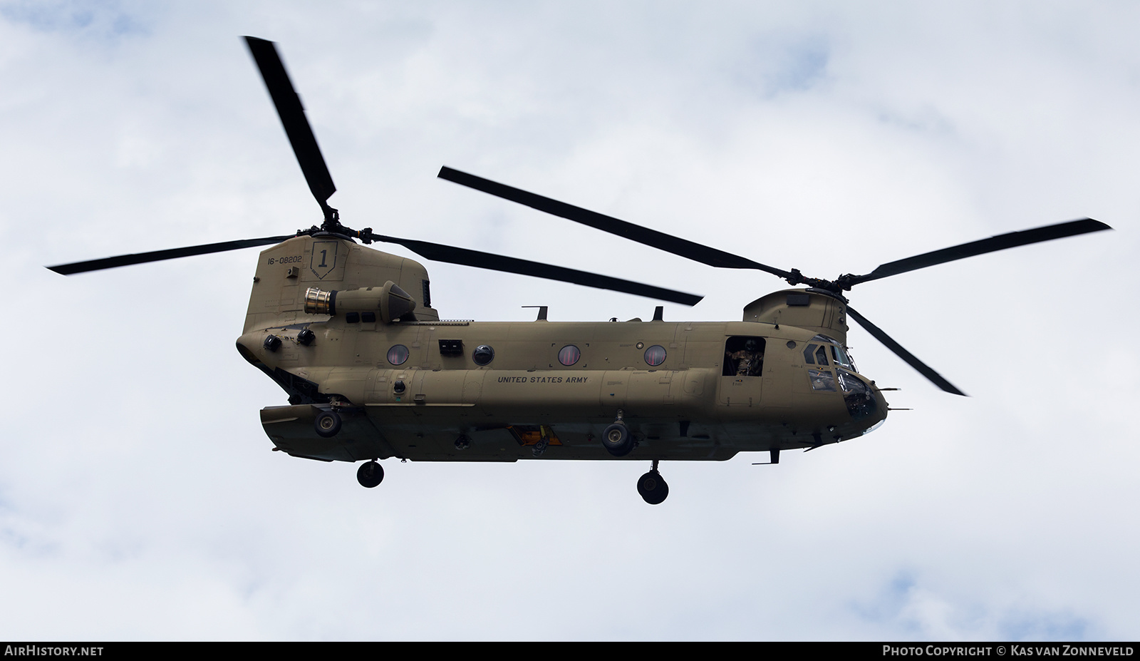 Aircraft Photo of 16-8202 / 16-08202 | Boeing CH-47F Chinook (414) | USA - Army | AirHistory.net #349410