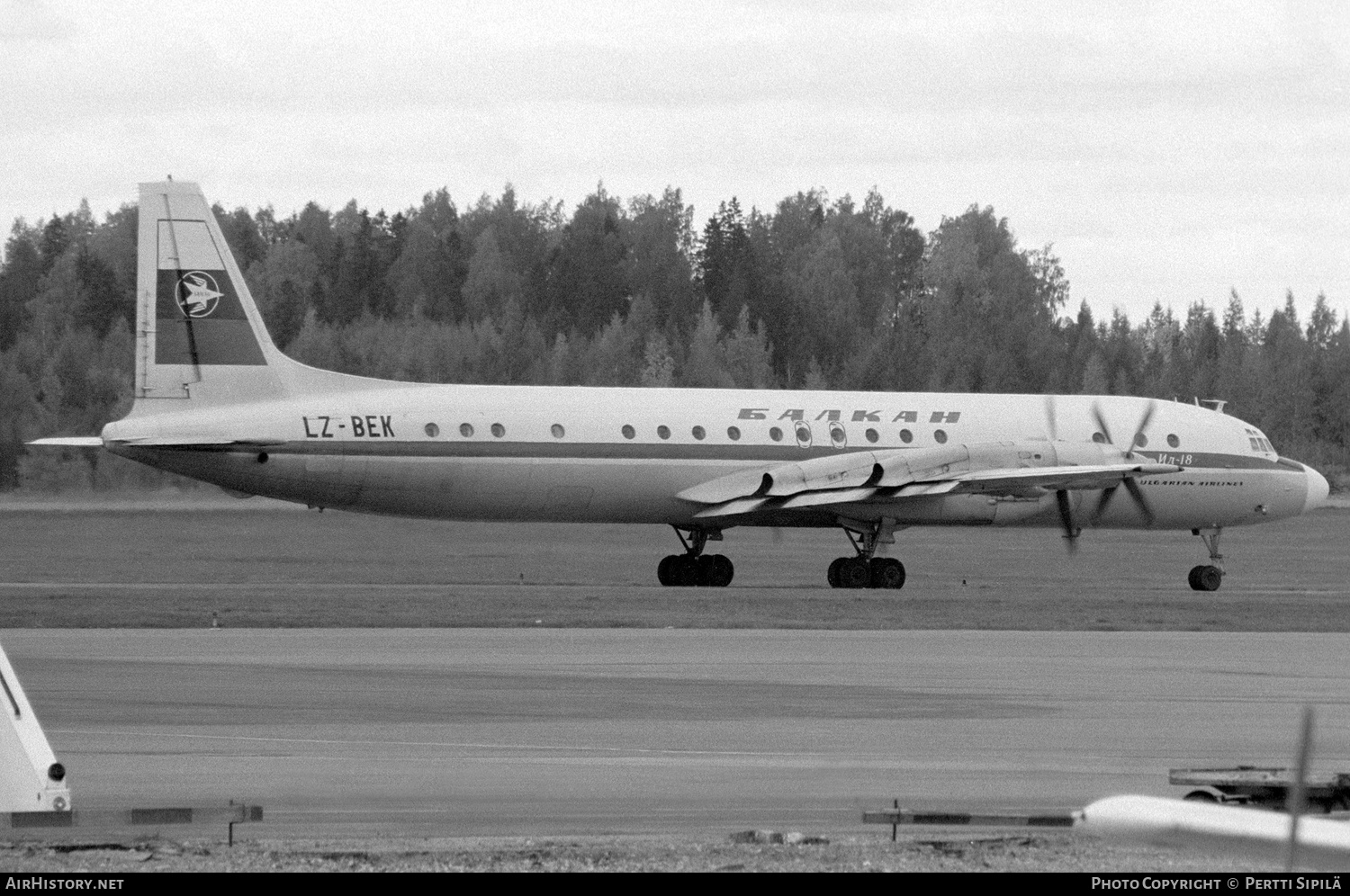 Aircraft Photo of LZ-BEK | Ilyushin Il-18V | Balkan - Bulgarian Airlines | AirHistory.net #349505