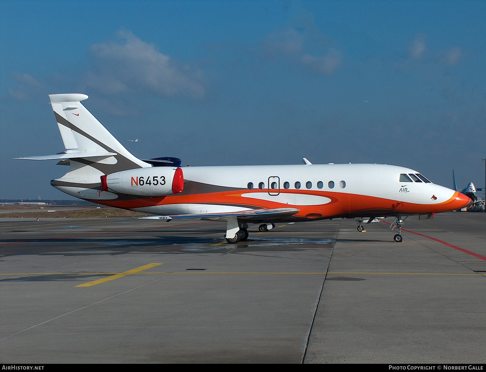 Aircraft Photo of N6453 | Dassault Falcon 2000LX | AirHistory.net #349580