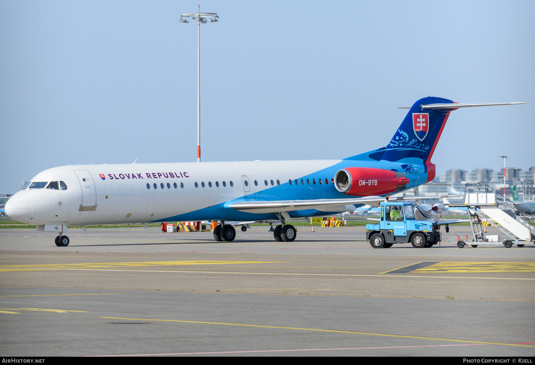Aircraft Photo of OM-BYB | Fokker 100 (F28-0100) | Slovakia - Government | AirHistory.net #349601