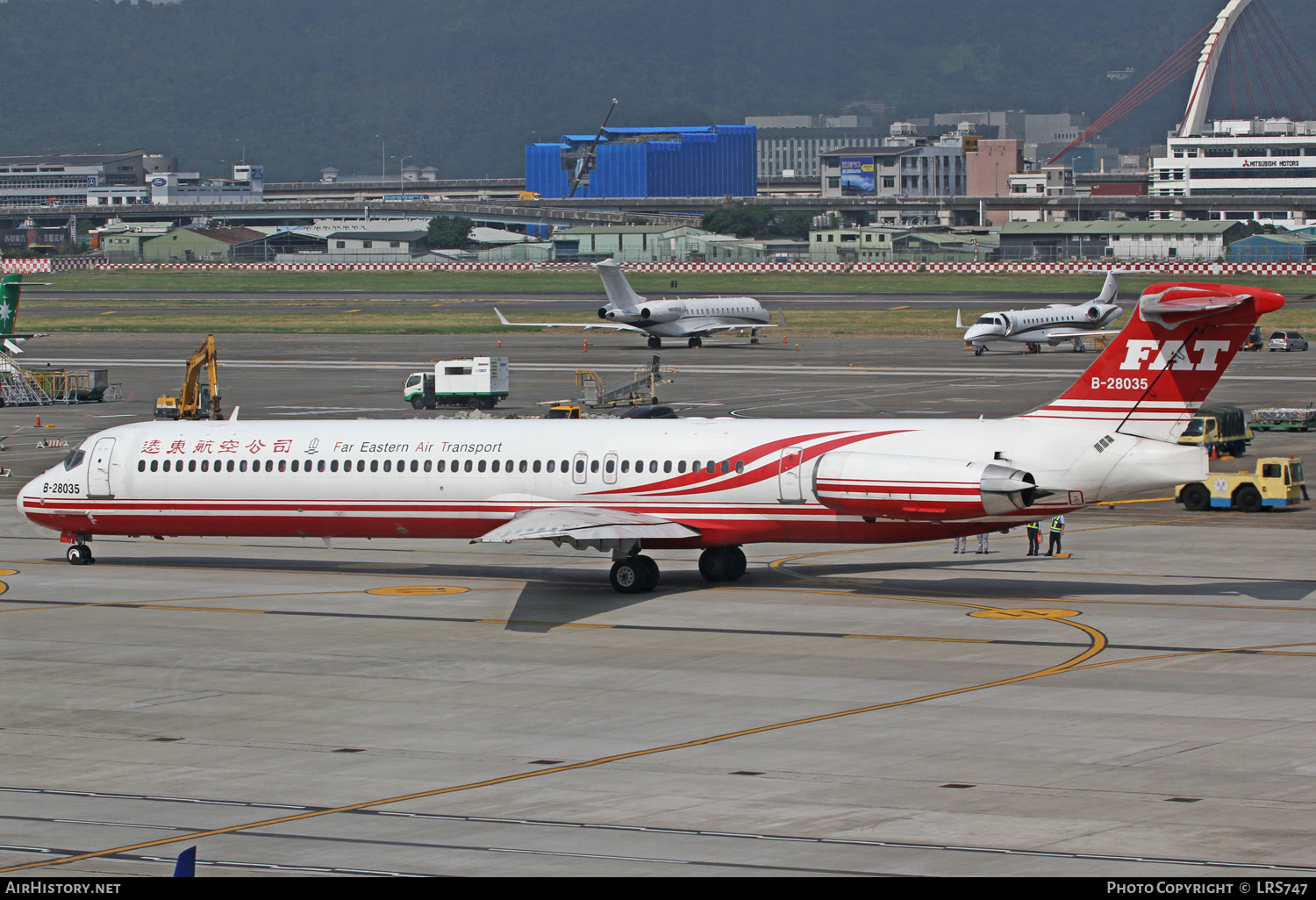 Aircraft Photo of B-28035 | McDonnell Douglas MD-82 (DC-9-82) | Far Eastern Air Transport - FAT | AirHistory.net #349616