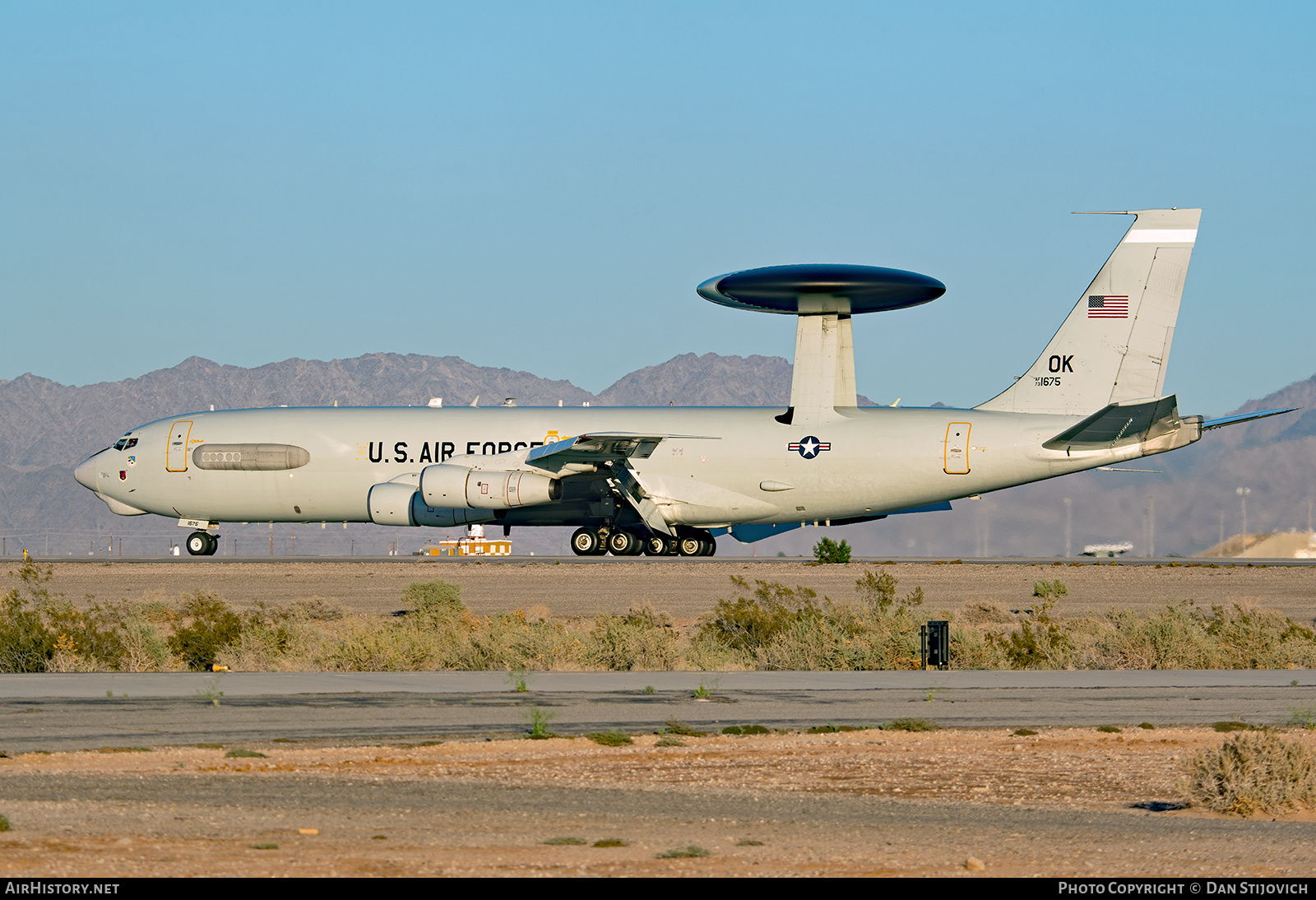 Aircraft Photo Of 73 1675 Boeing E 3b Sentry 707 300 Usa Air Force Airhistory Net