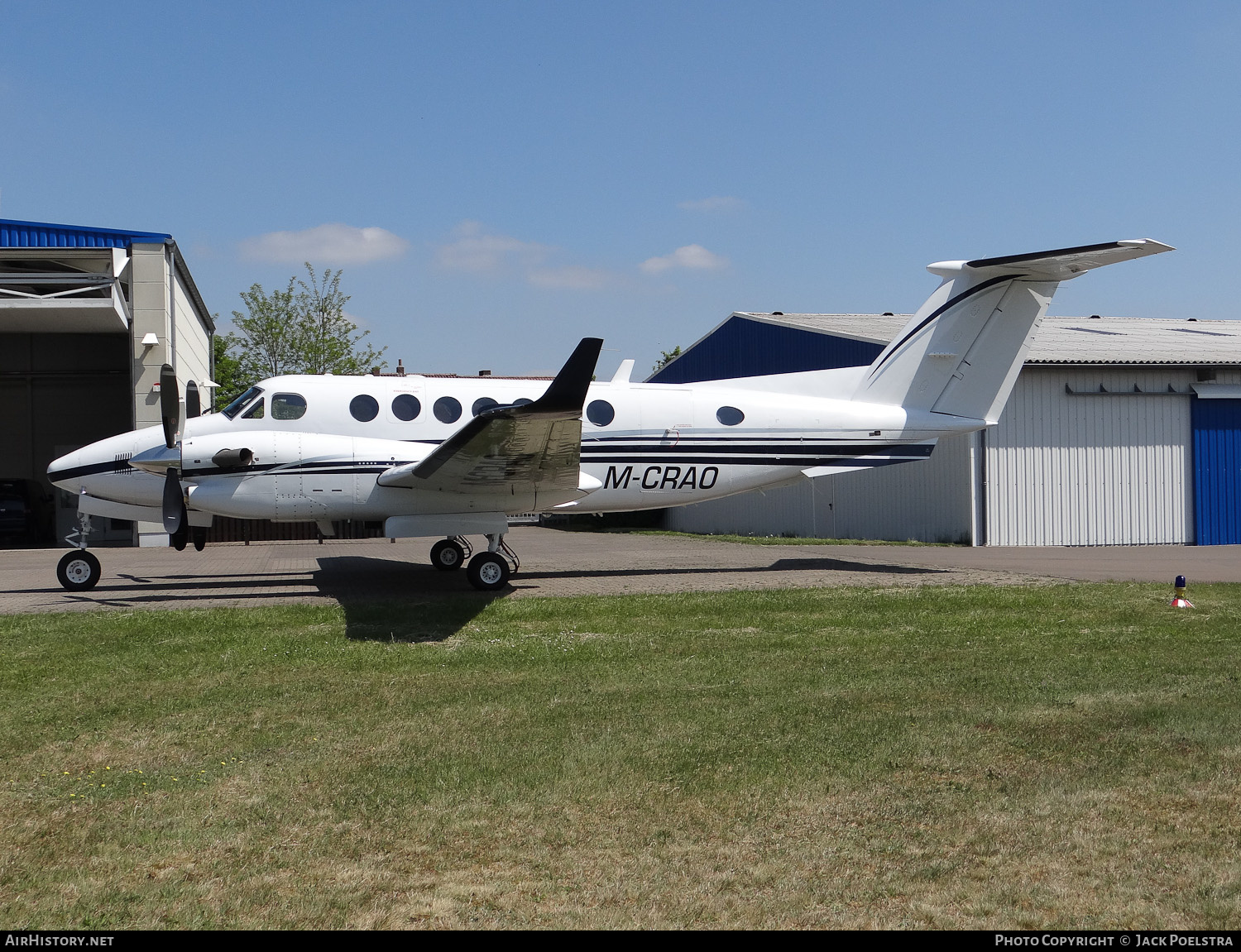 Aircraft Photo of M-CRAO | Raytheon 350 King Air (B300) | AirHistory.net #350041