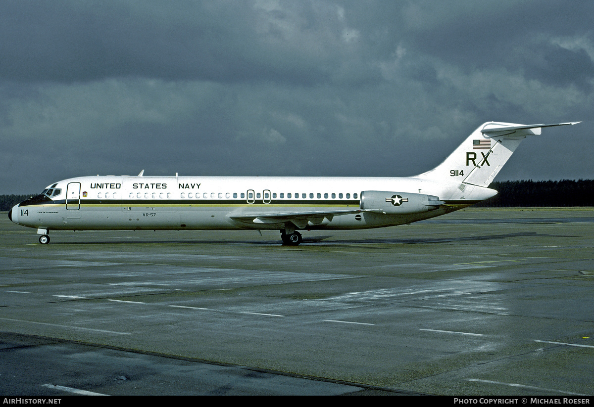 Aircraft Photo of 159114 / 9114 | McDonnell Douglas C-9B Skytrain II (DC-9-32CF) | USA - Navy | AirHistory.net #350070