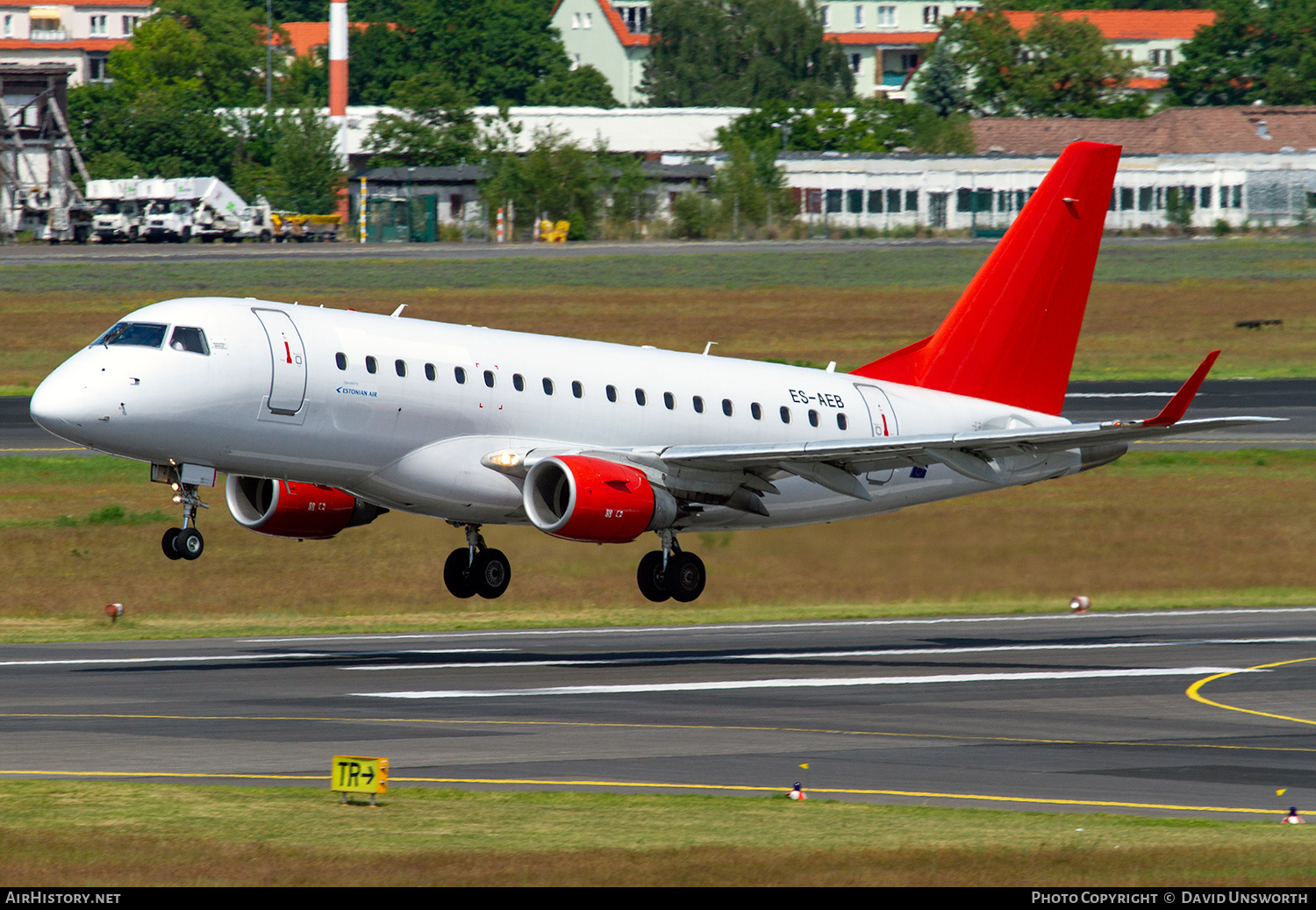 Aircraft Photo of ES-AEB | Embraer 170STD (ERJ-170-100STD) | Estonian Air | AirHistory.net #350109