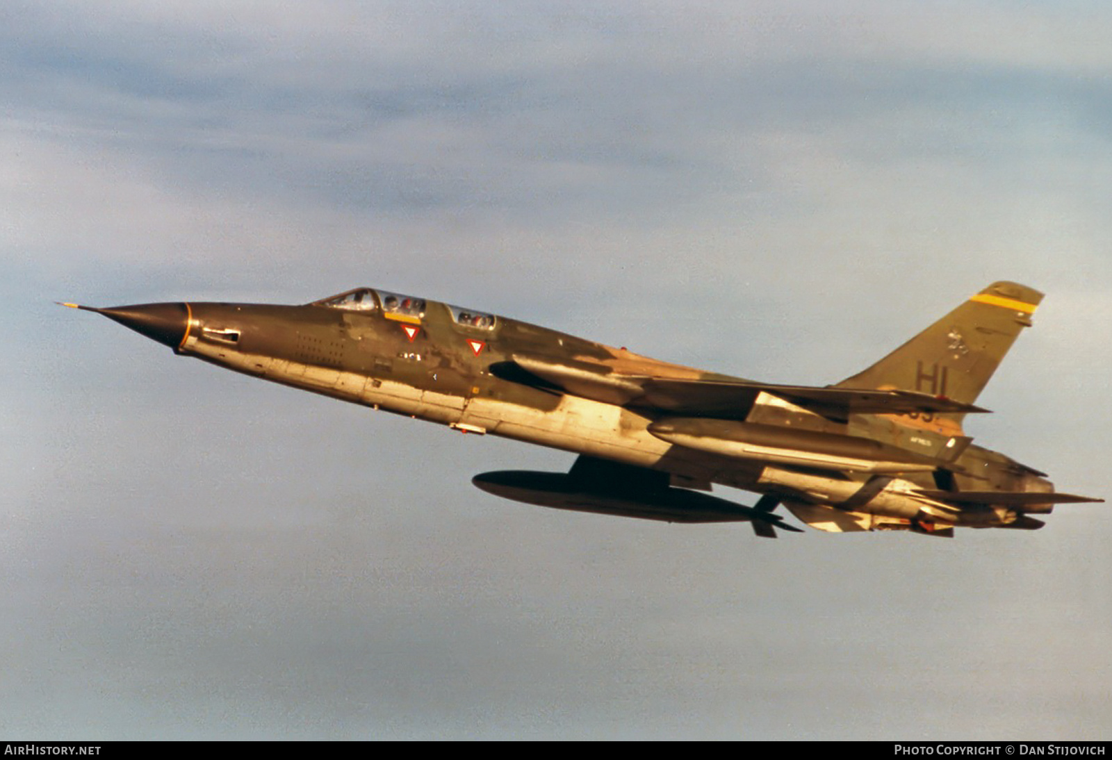 Aircraft Photo of 63-8309 / AF63-309 | Republic F-105F Thunderchief | USA - Air Force | AirHistory.net #350129