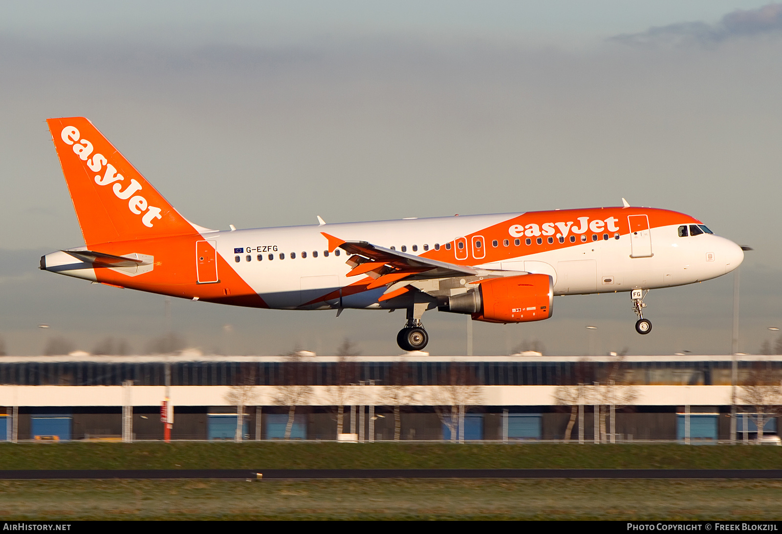Aircraft Photo of G-EZFG | Airbus A319-111 | EasyJet | AirHistory.net #350258