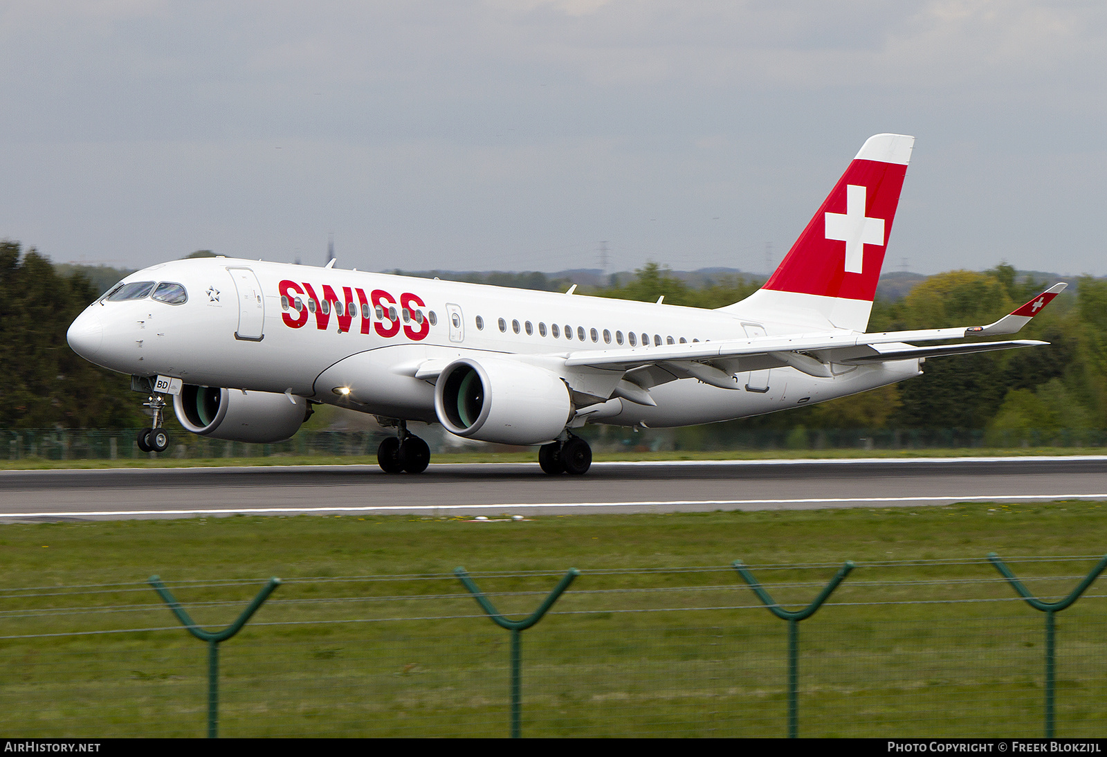 Aircraft Photo of HB-JBD | Bombardier CSeries CS100 (BD-500-1A10) | Swiss International Air Lines | AirHistory.net #350261